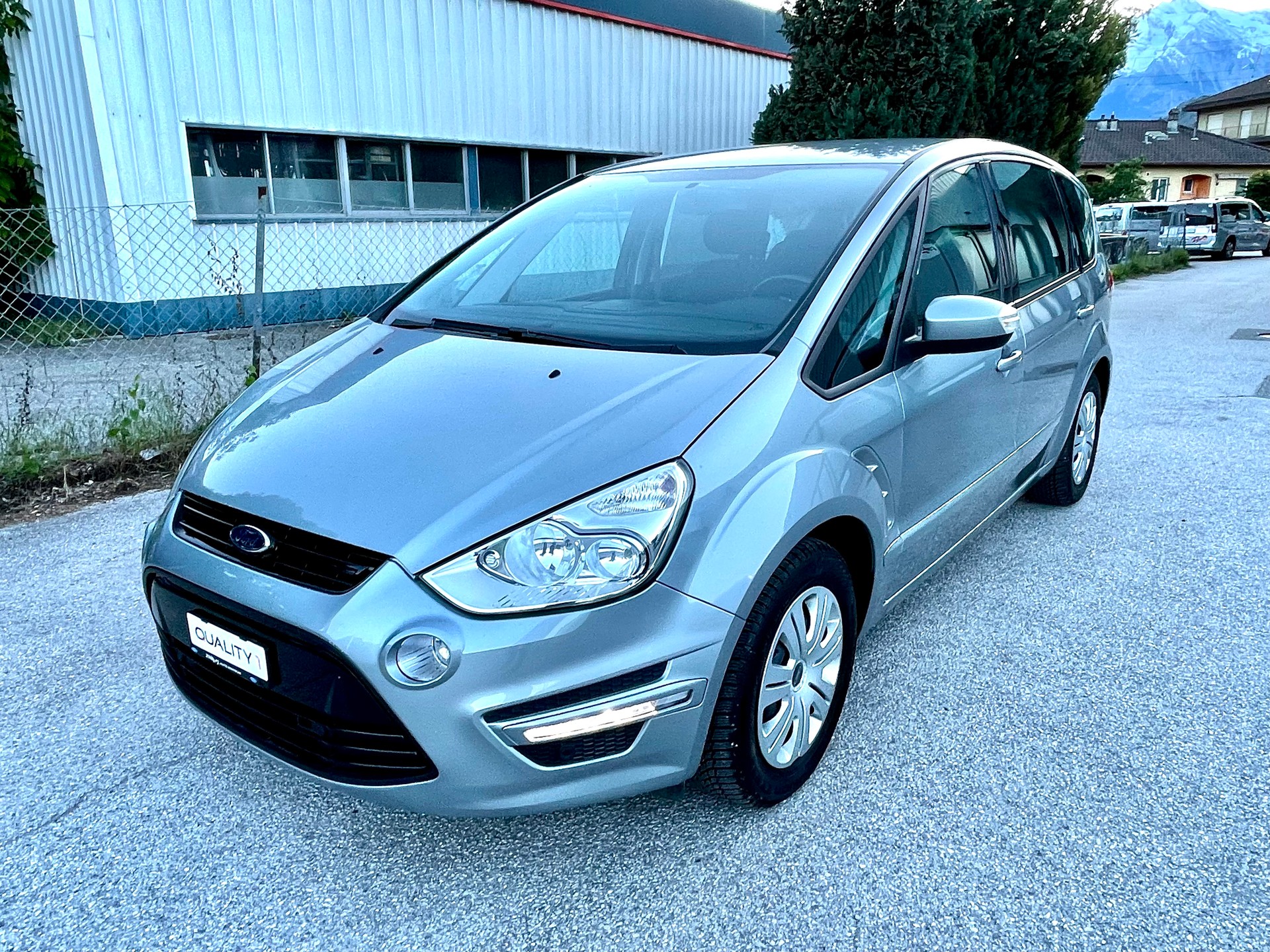 FORD S-Max 2.0i Titanium-image-5