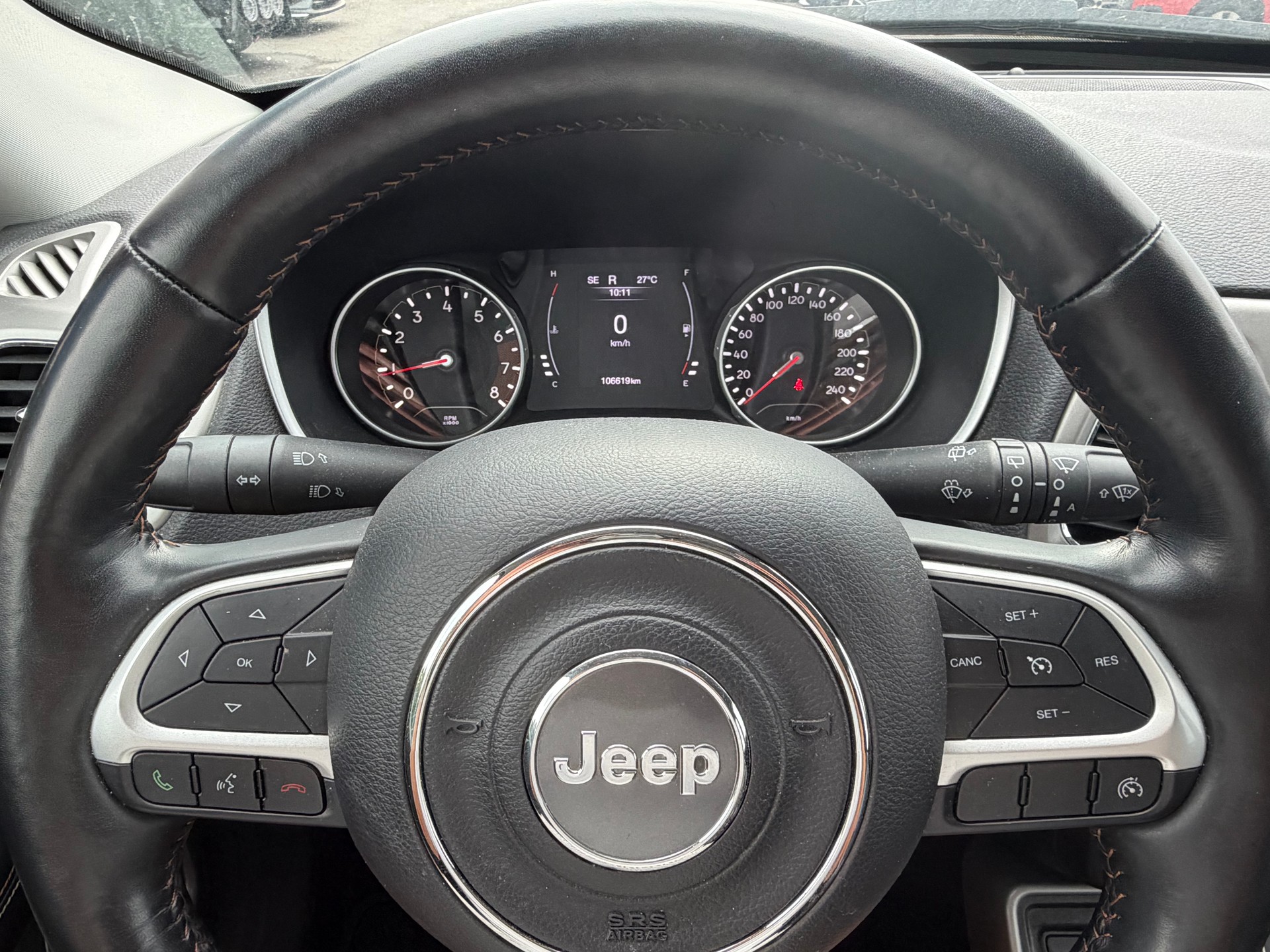 JEEP Compass 4x2 1.3 Turbo Limited DKG-image-9