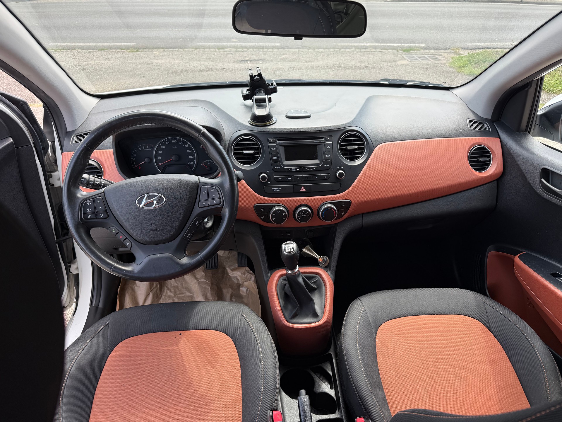 HYUNDAI i10 1.2 Amplia-image-6