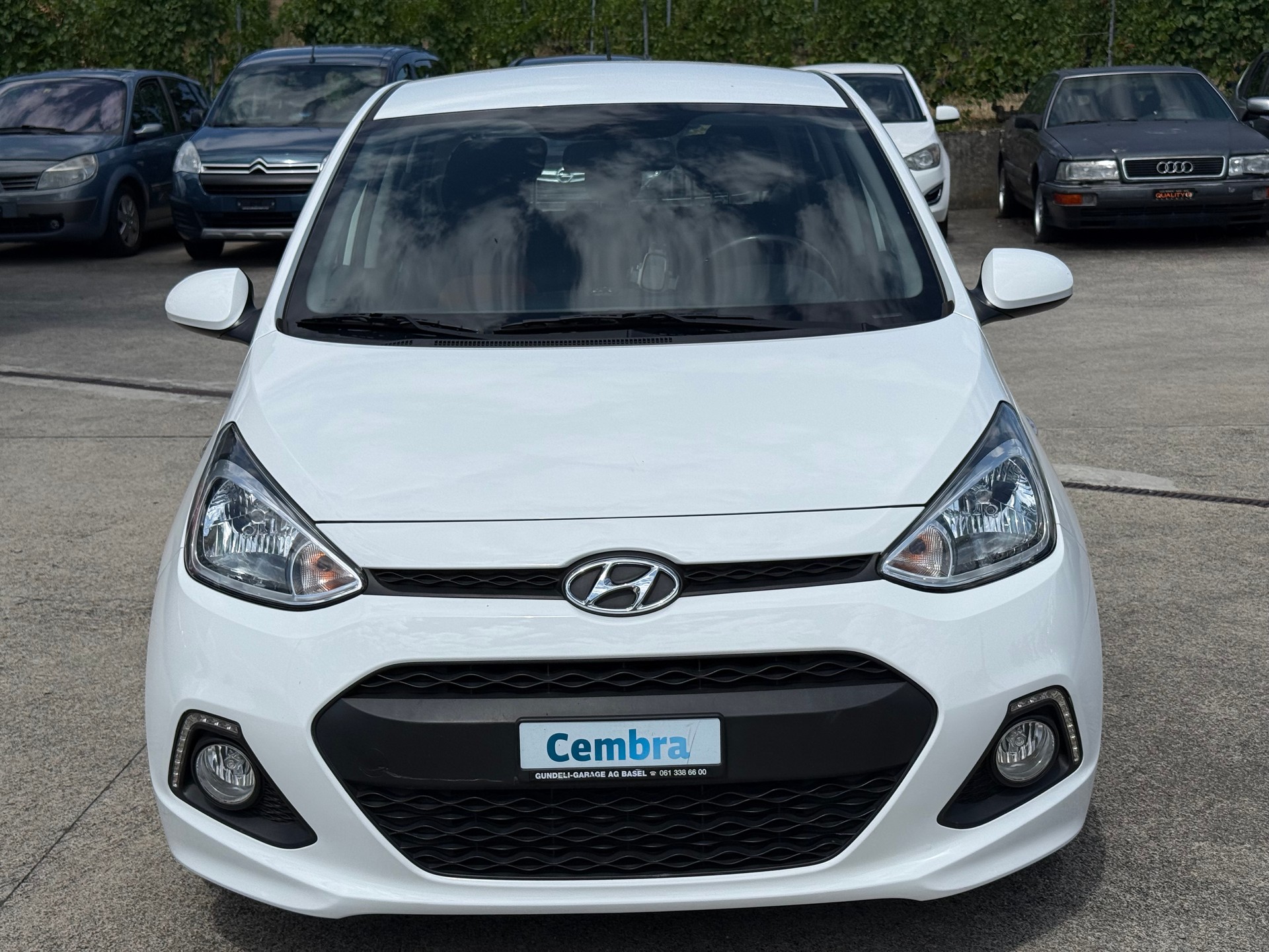 HYUNDAI i10 1.2 Amplia-image-0