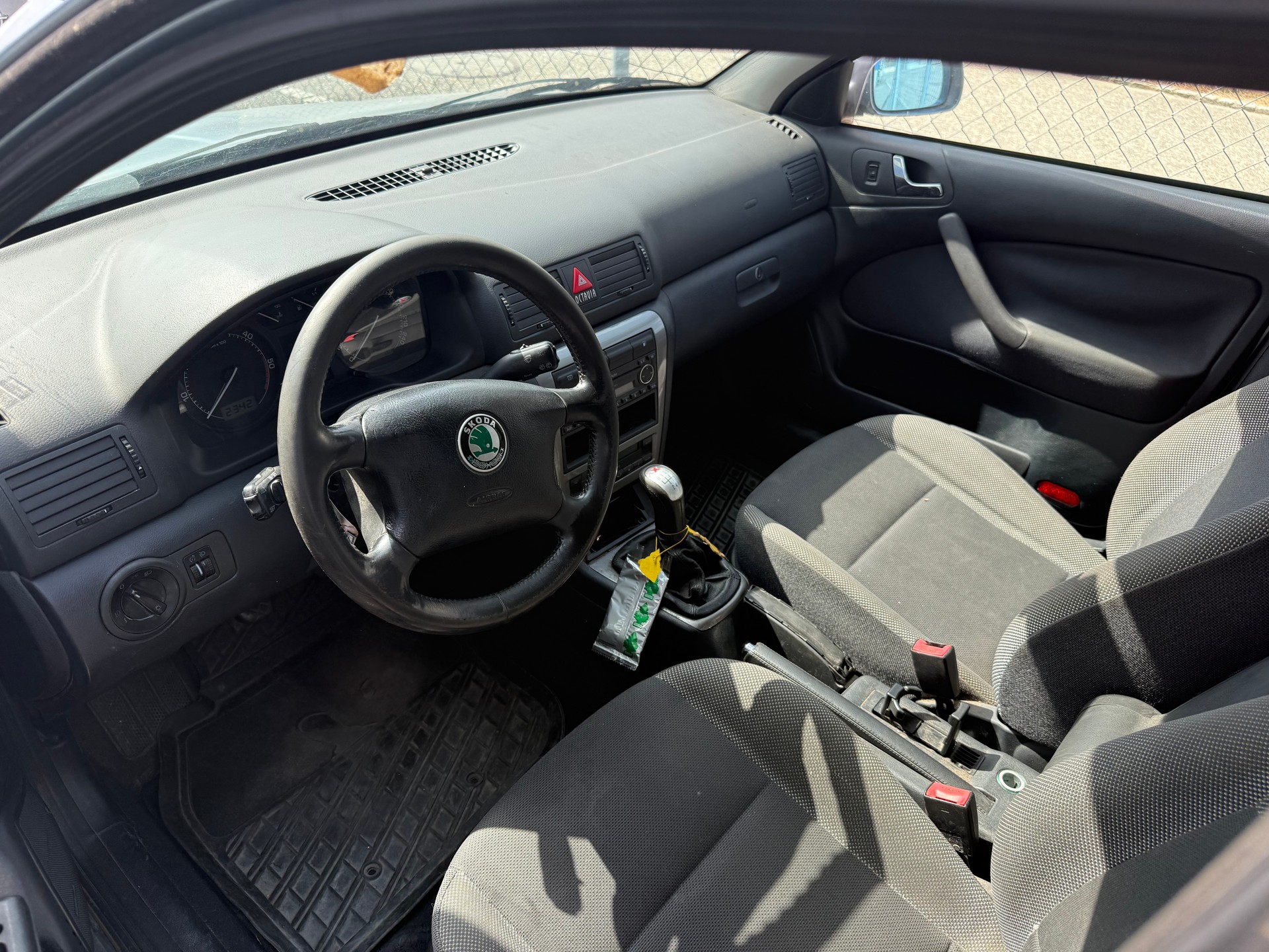 SKODA Octavia 1.9 TDI Powerplay 4x4-image-3