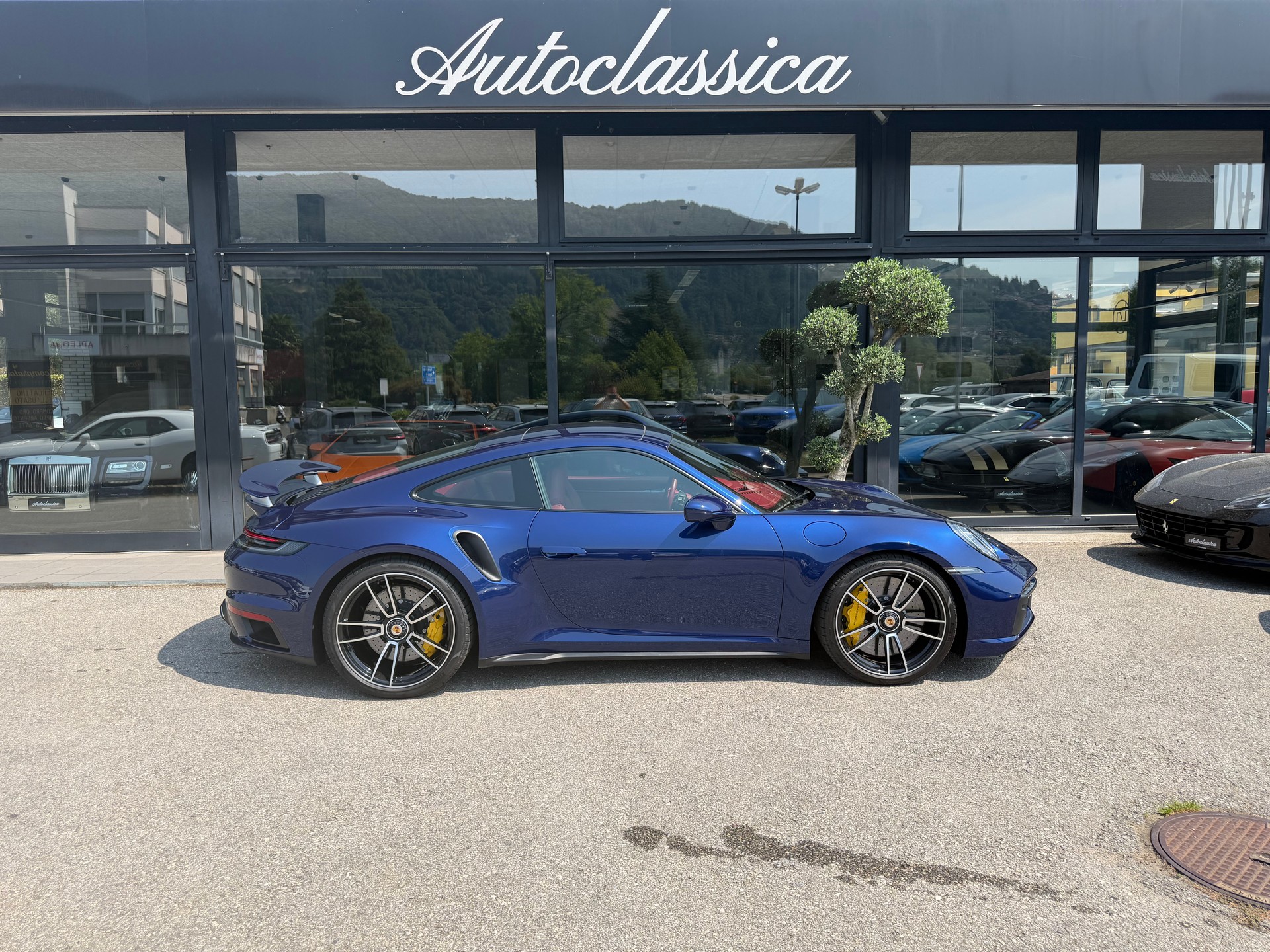 PORSCHE 911 Turbo S PDK-image-3