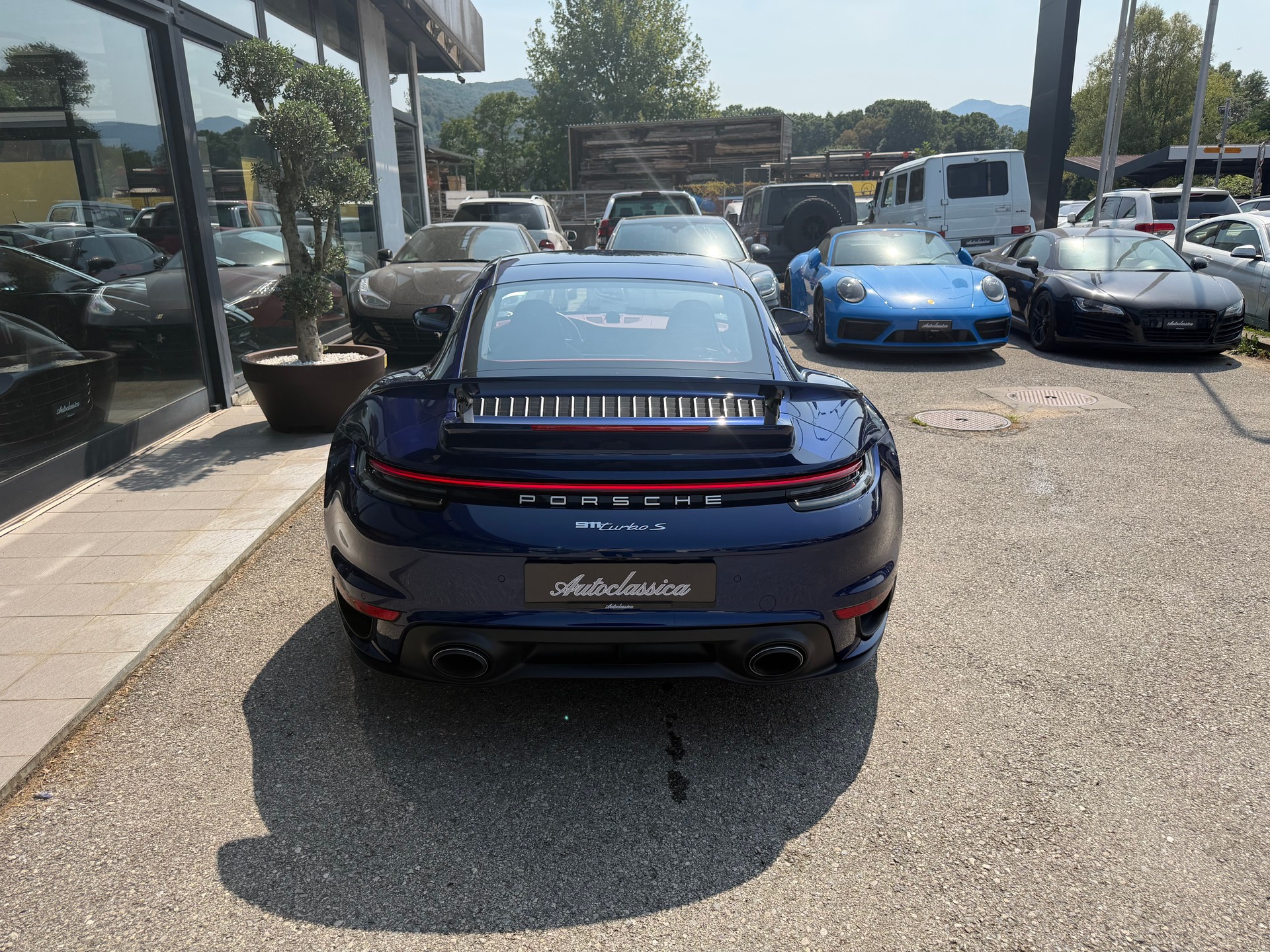 PORSCHE 911 Turbo S PDK-image-2