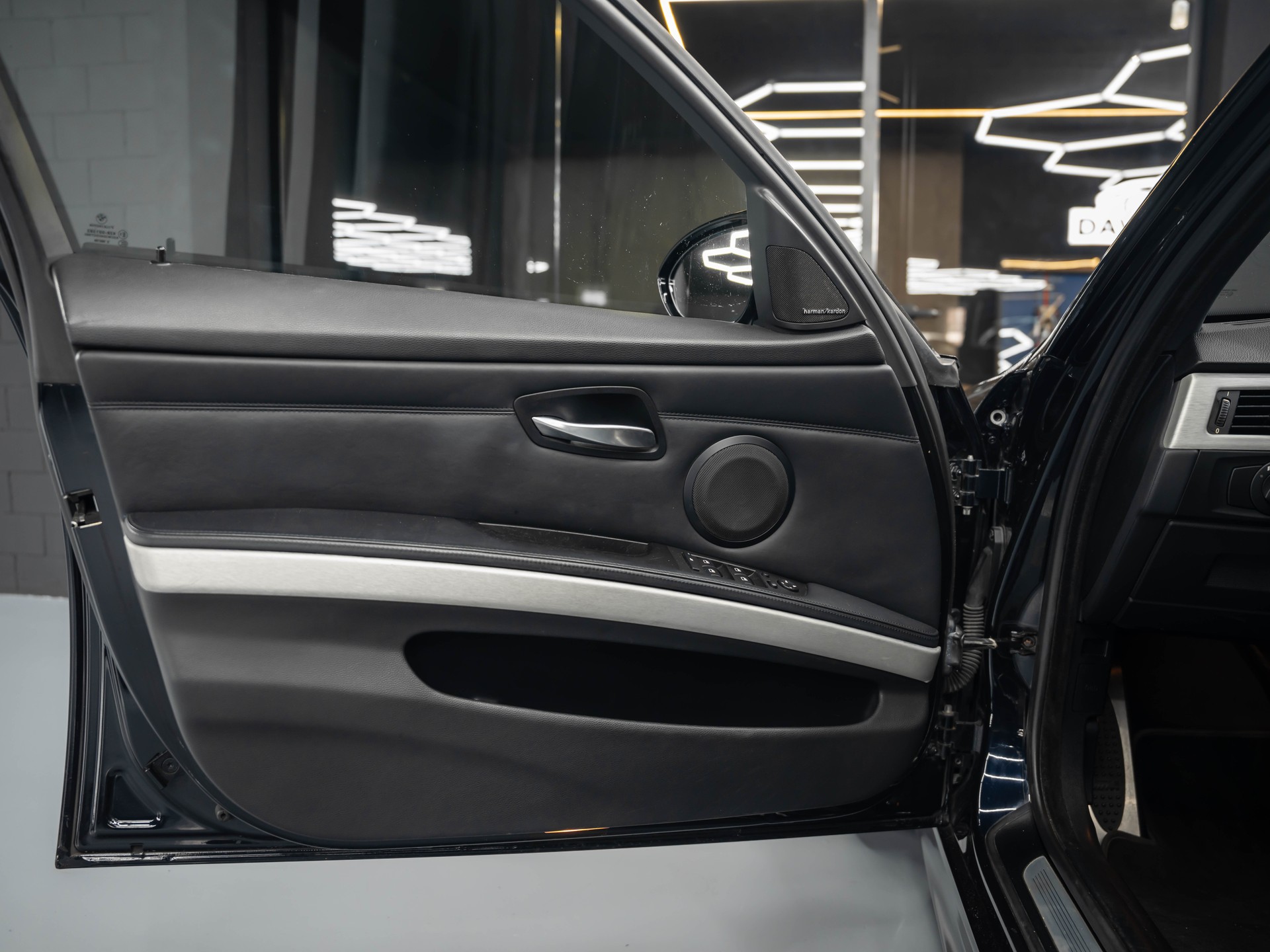 BMW M3 Limousine DSG-image-21