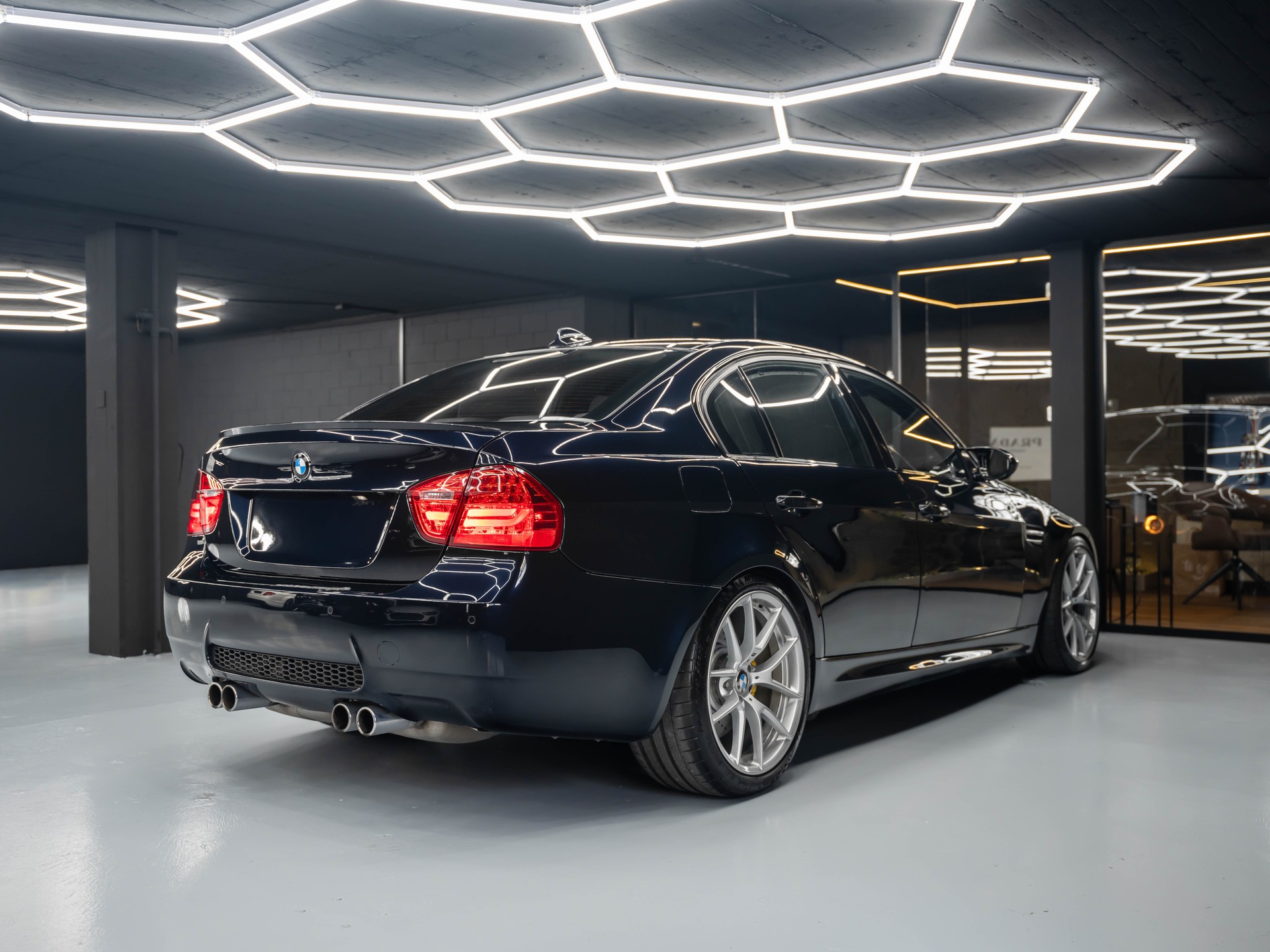 BMW M3 Limousine DSG-image-8