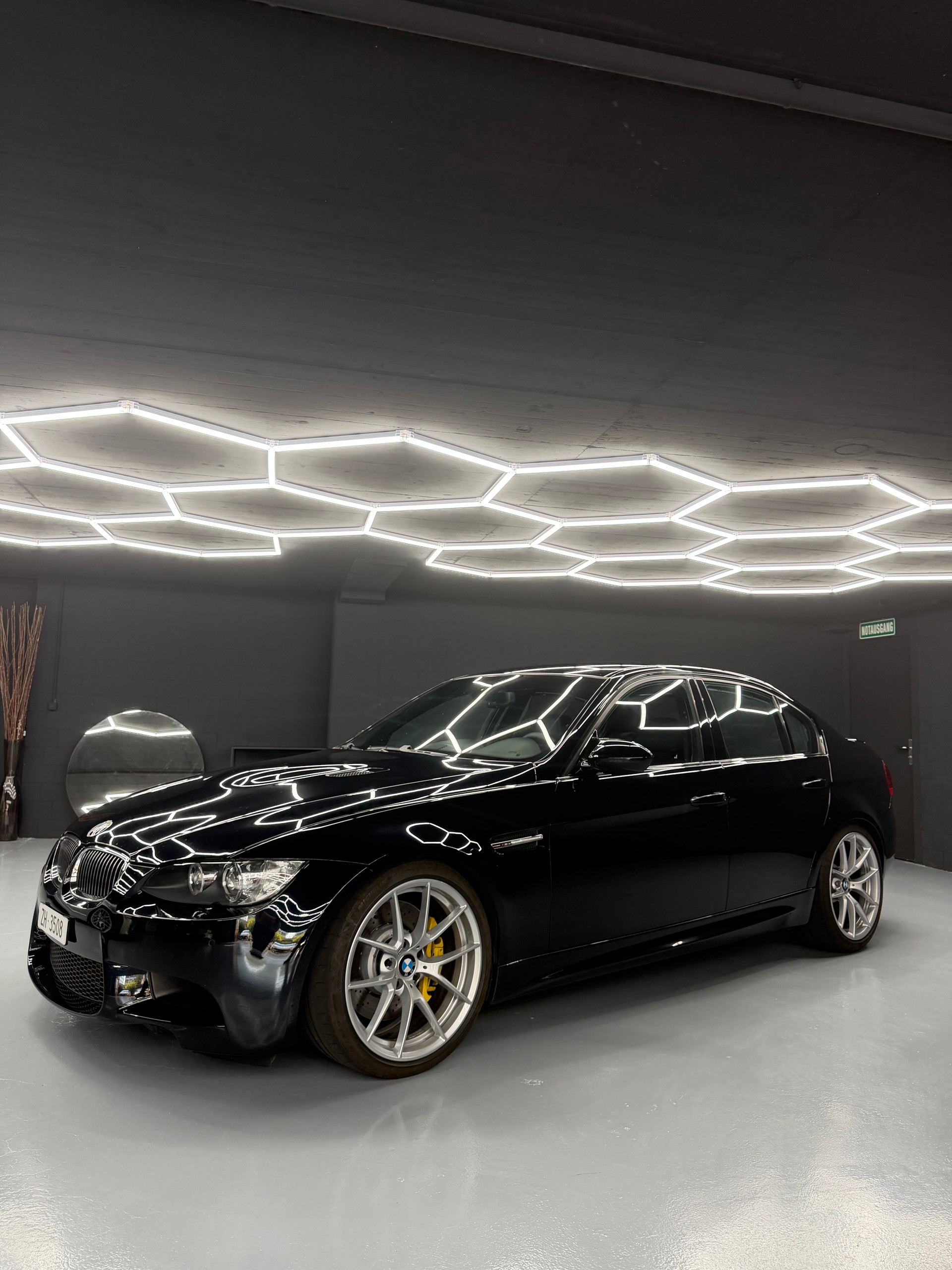 BMW M3 Limousine DSG-image-8