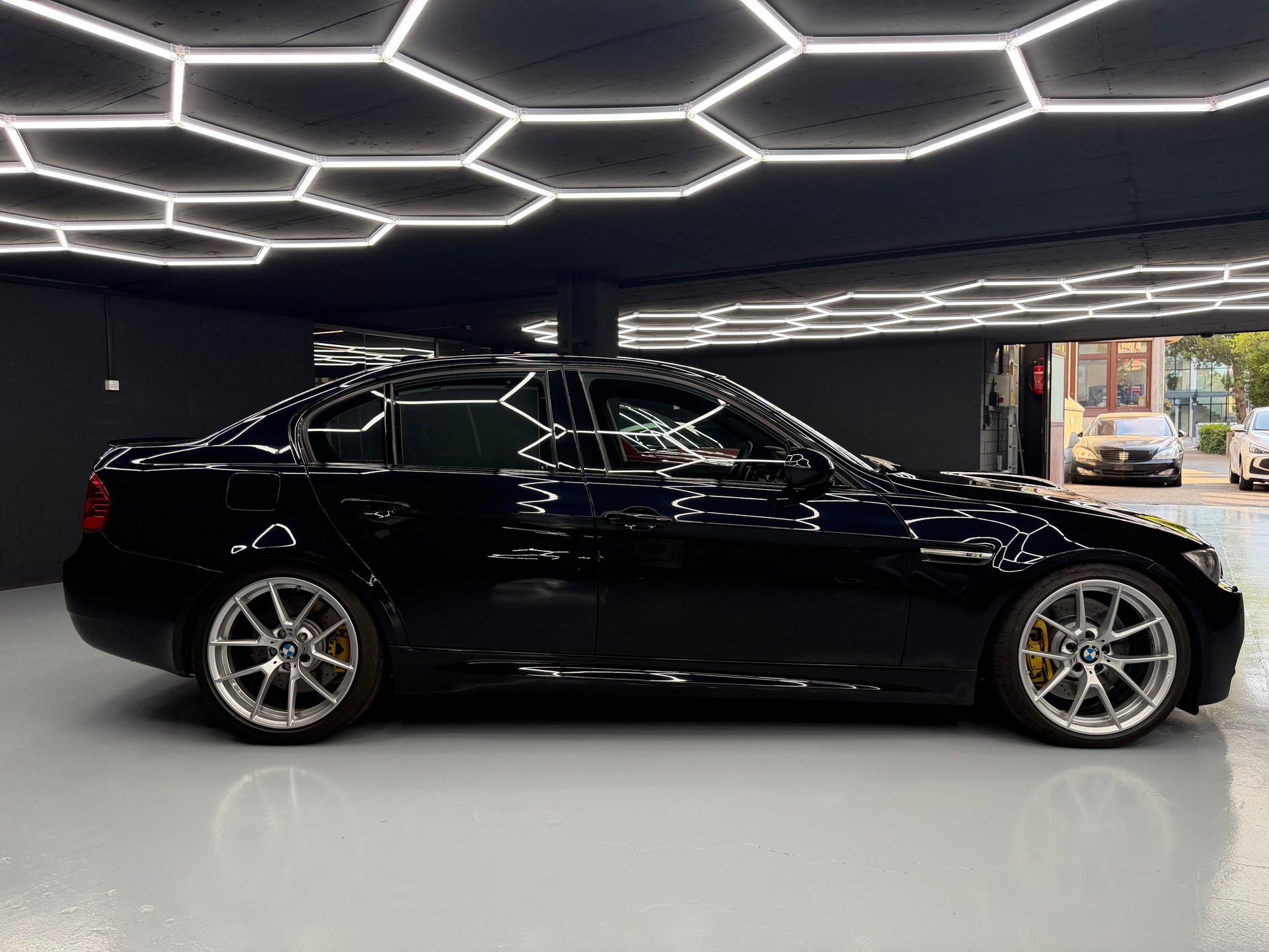 BMW M3 Limousine DSG-image-4