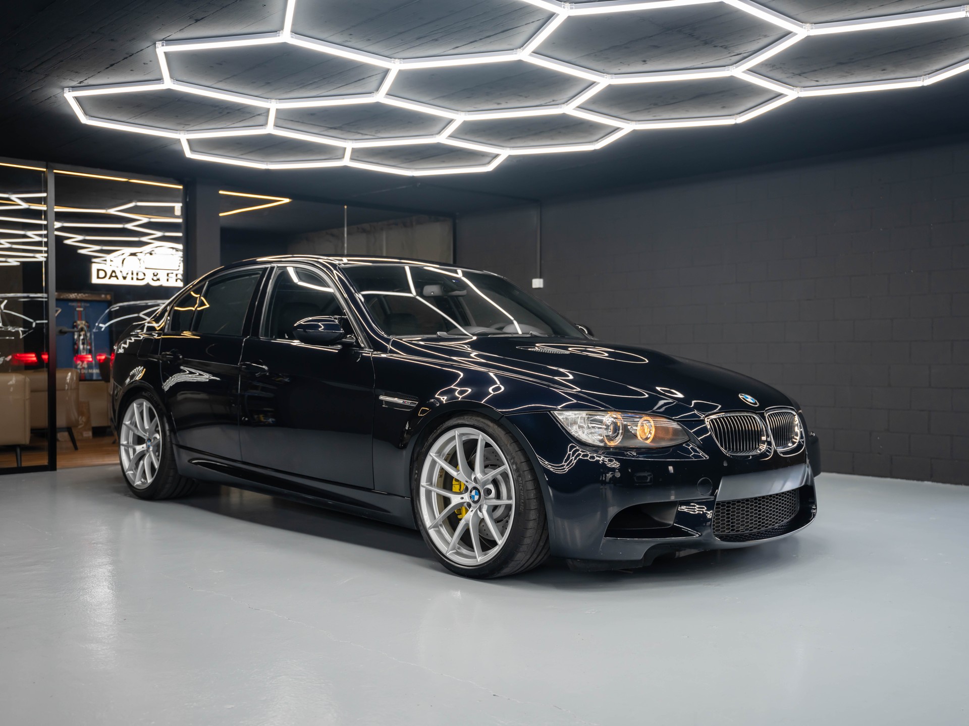 BMW M3 Limousine DSG-image-9