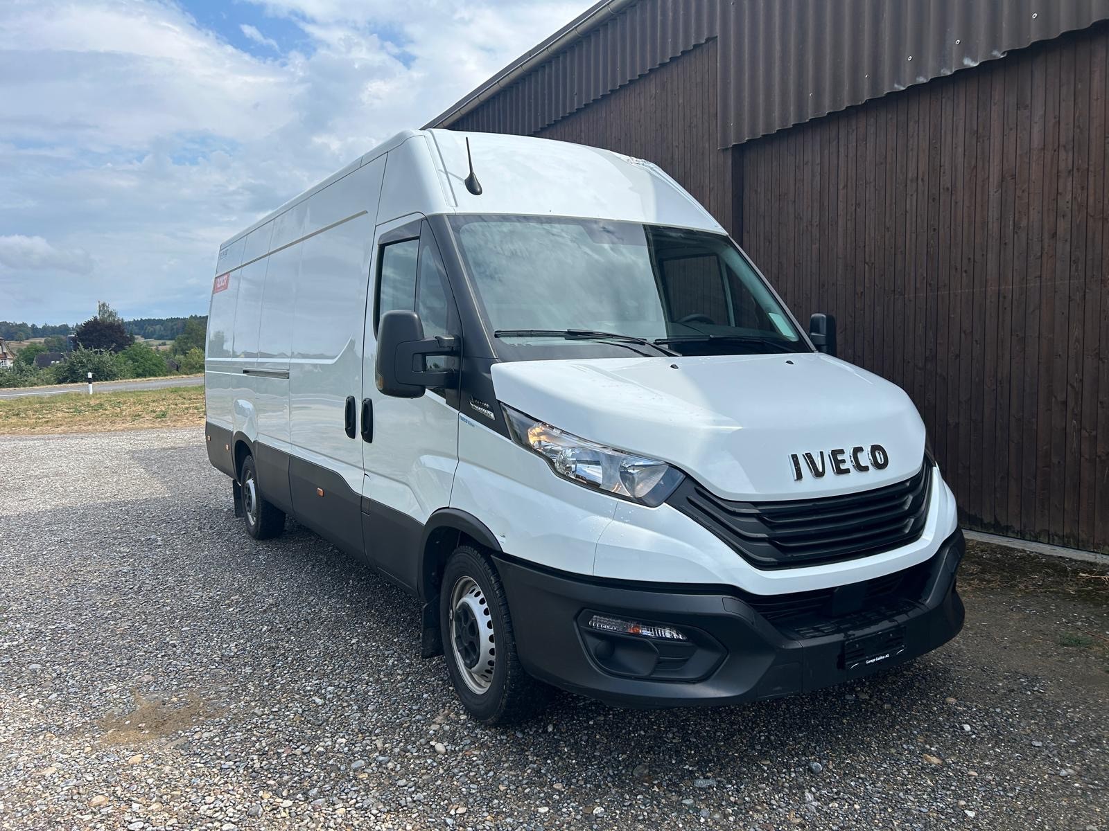 IVECO 35s16V Daily-image-0