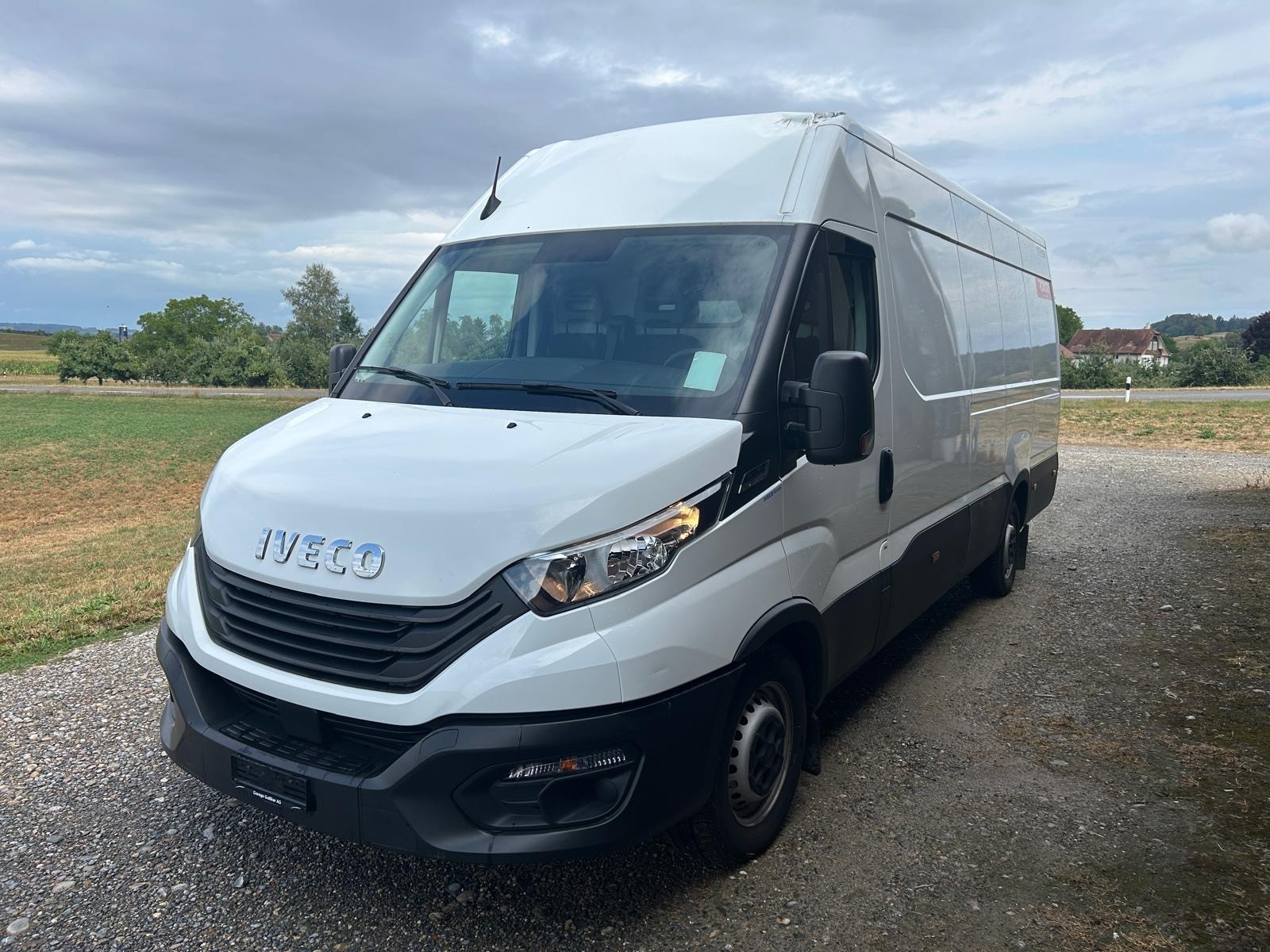 IVECO 35s16V Daily-image-1