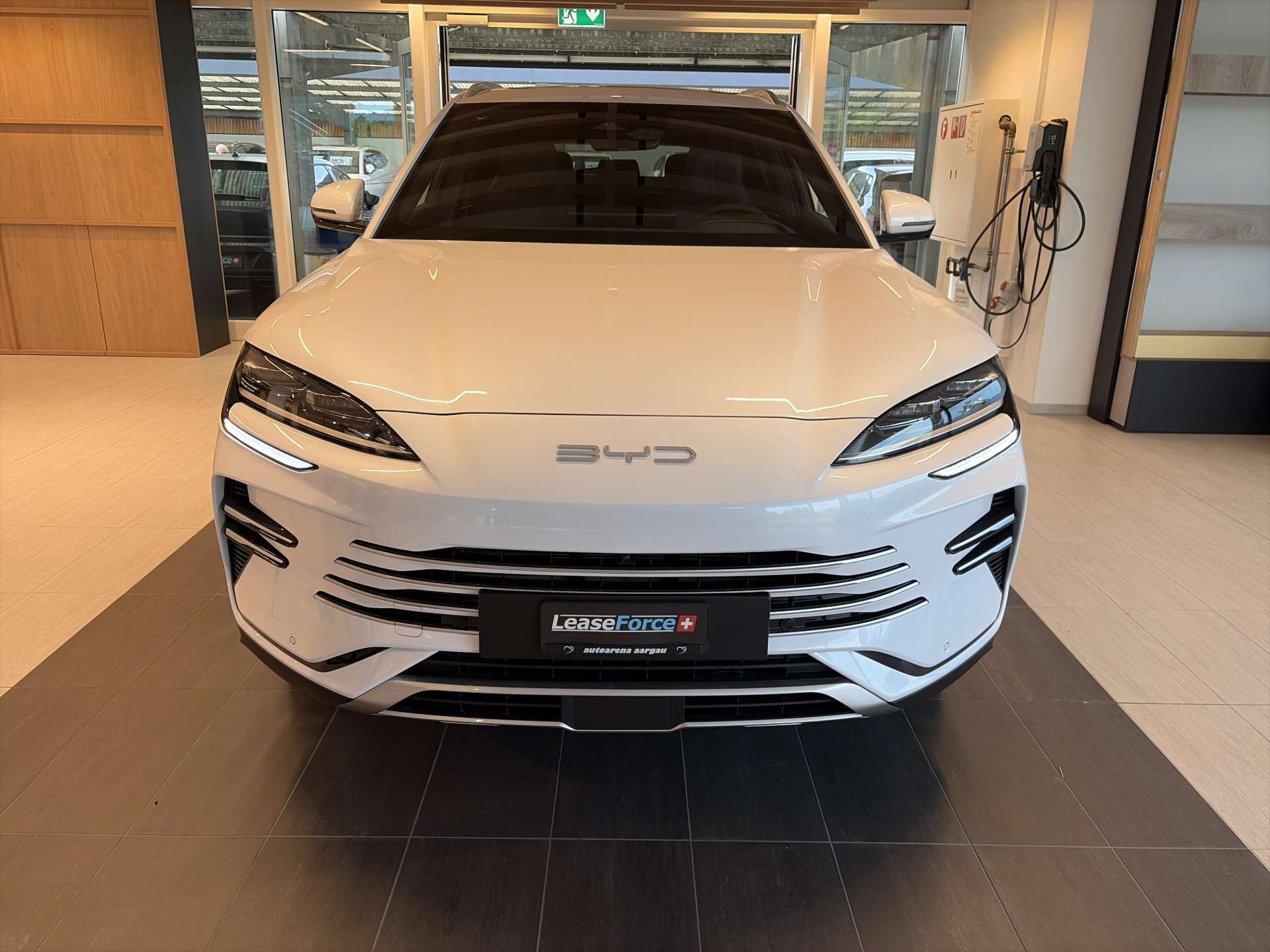 BYD Seal U DM-i PHEV Design AWD 324PS Automat-image-10