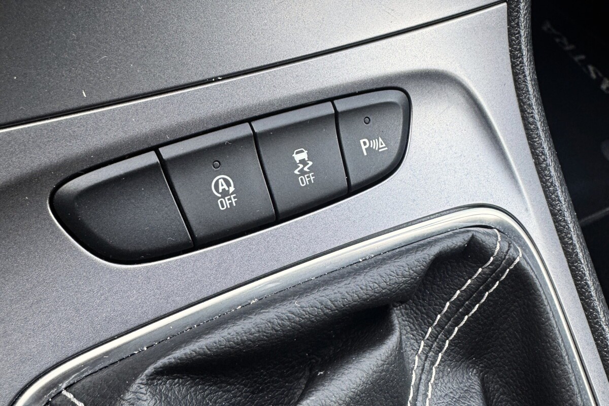OPEL Astra 1.0i Turbo Dynamic-image-10