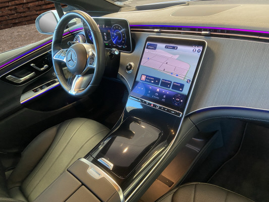 MERCEDES-BENZ EQE 350 4 Matic-image-12