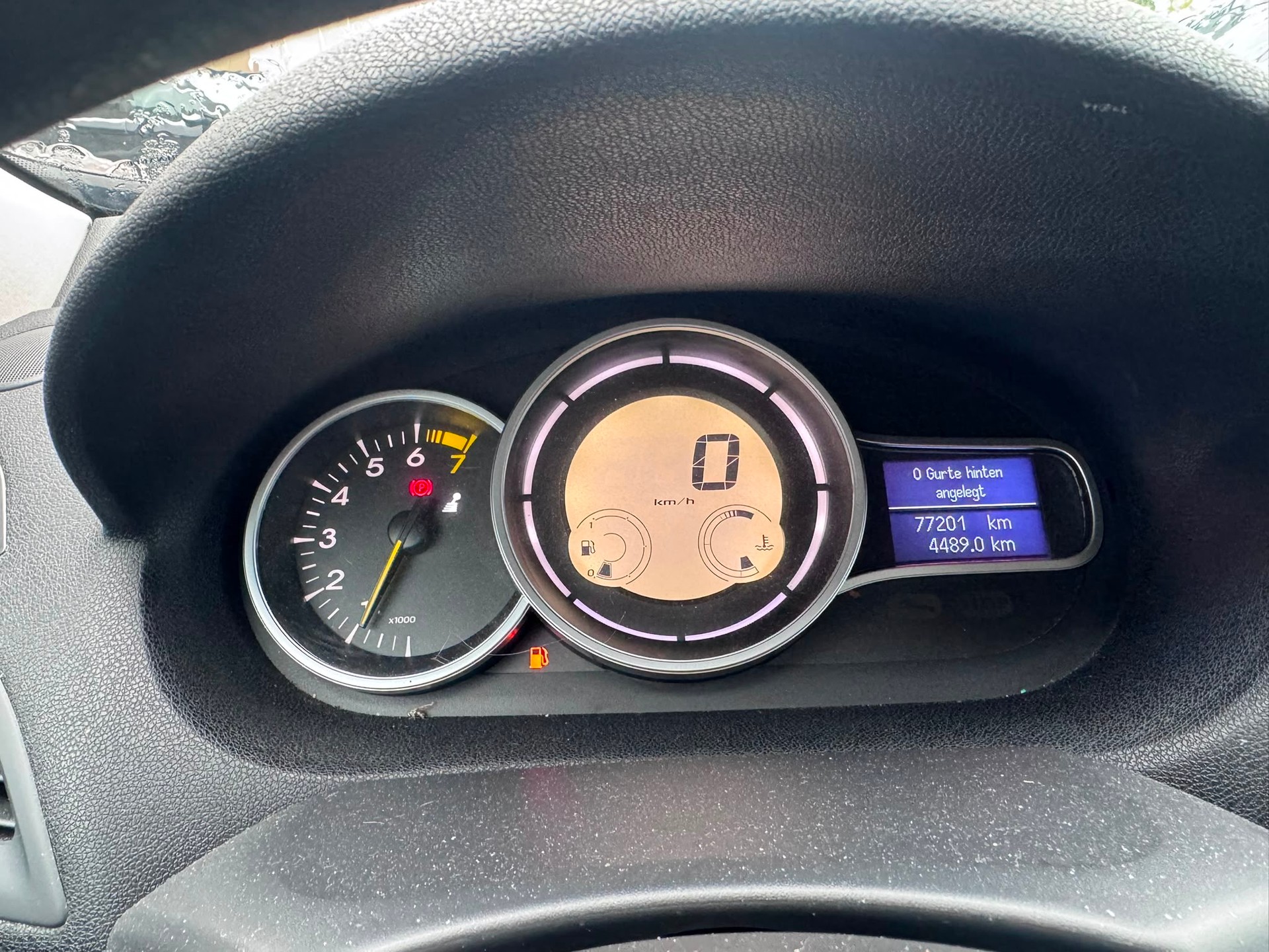RENAULT Mégane Grandtour 1.4 16V Turbo Expression-image-8
