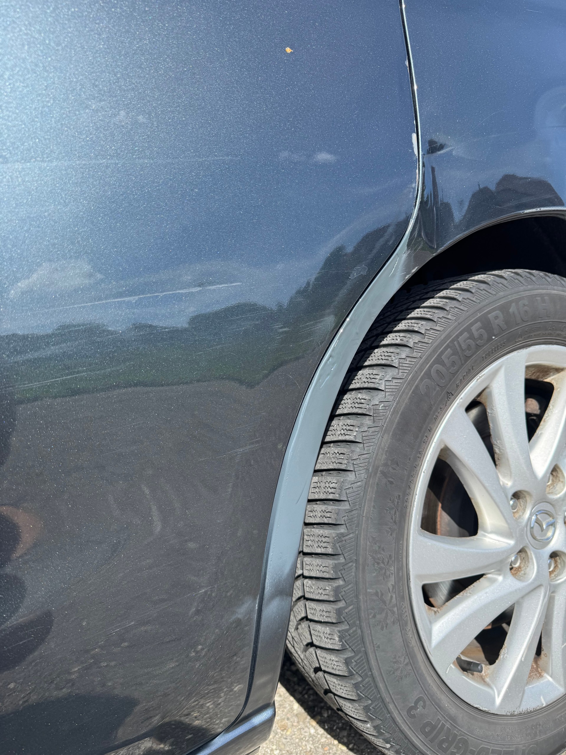 MAZDA 5-image-9