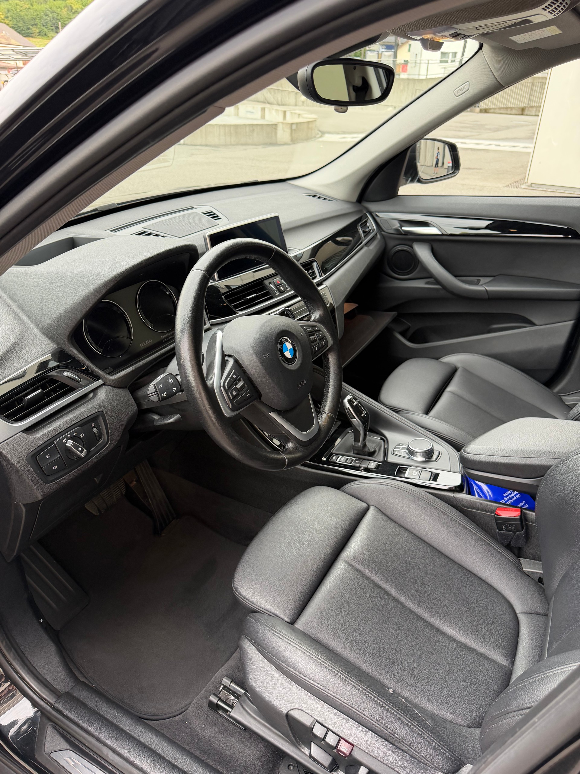 BMW X1 xDrive 18d Steptronic-image-8