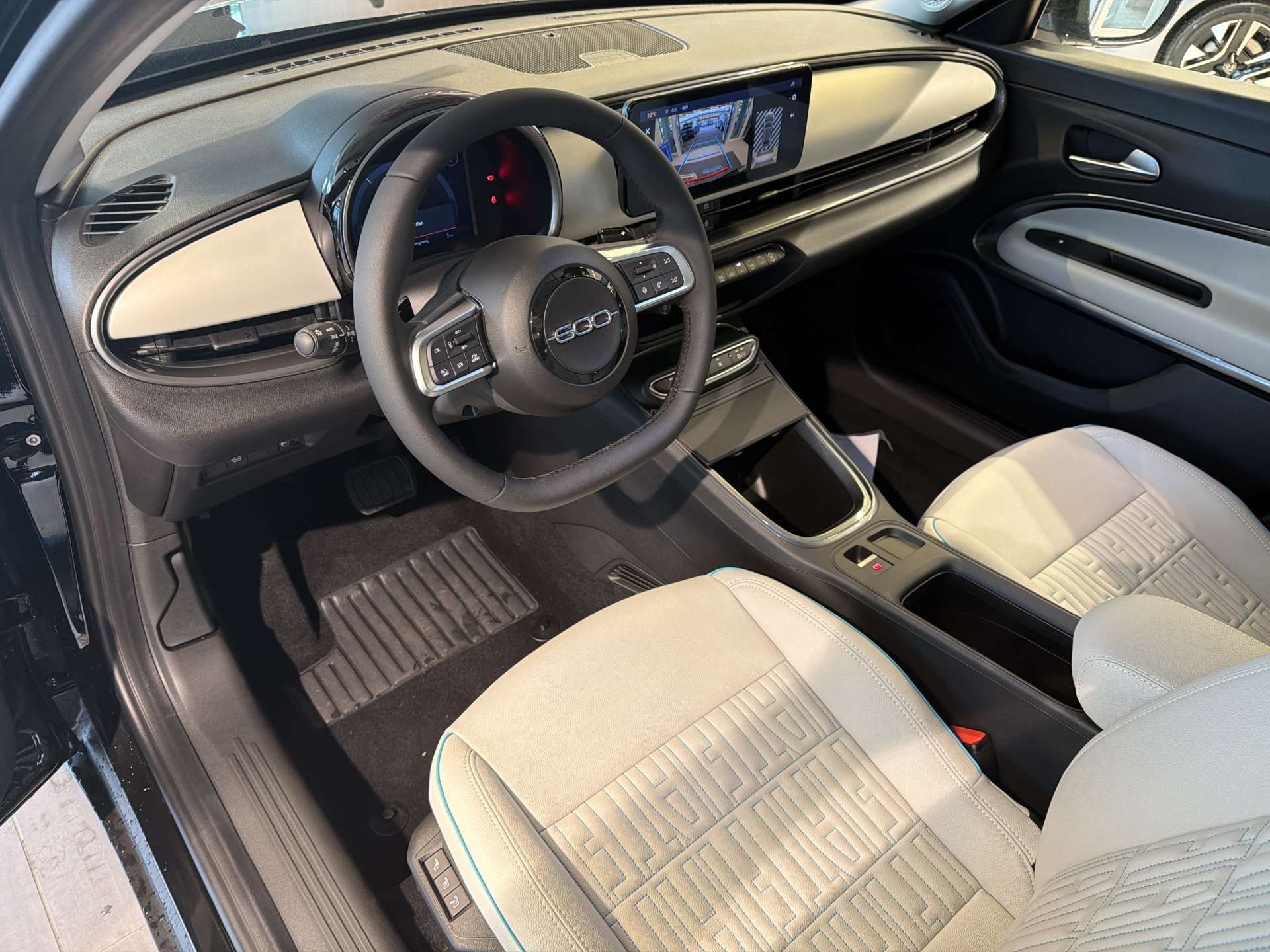 FIAT 600h MildHybrid 145PS La Prima-image-5