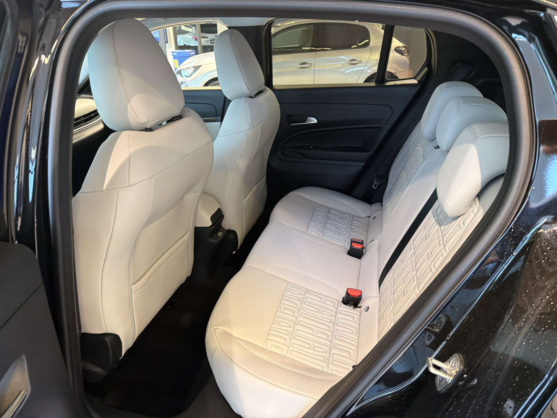 FIAT 600h MildHybrid 145PS La Prima-image-6