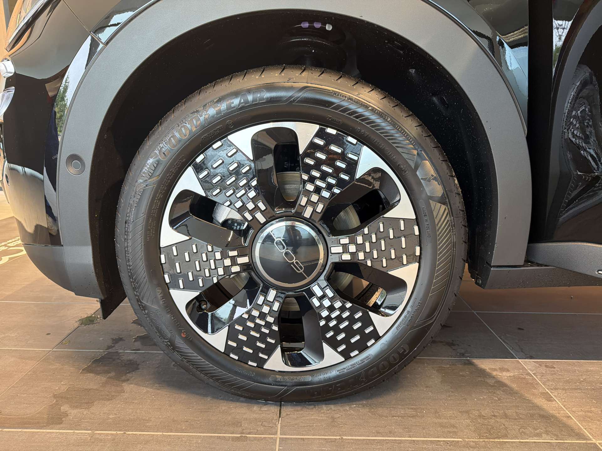 FIAT 600h MildHybrid 145PS La Prima-image-8