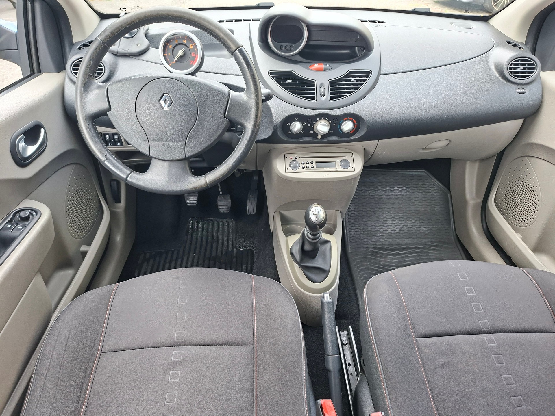 RENAULT Twingo 1.2 16V Dynamique-image-8