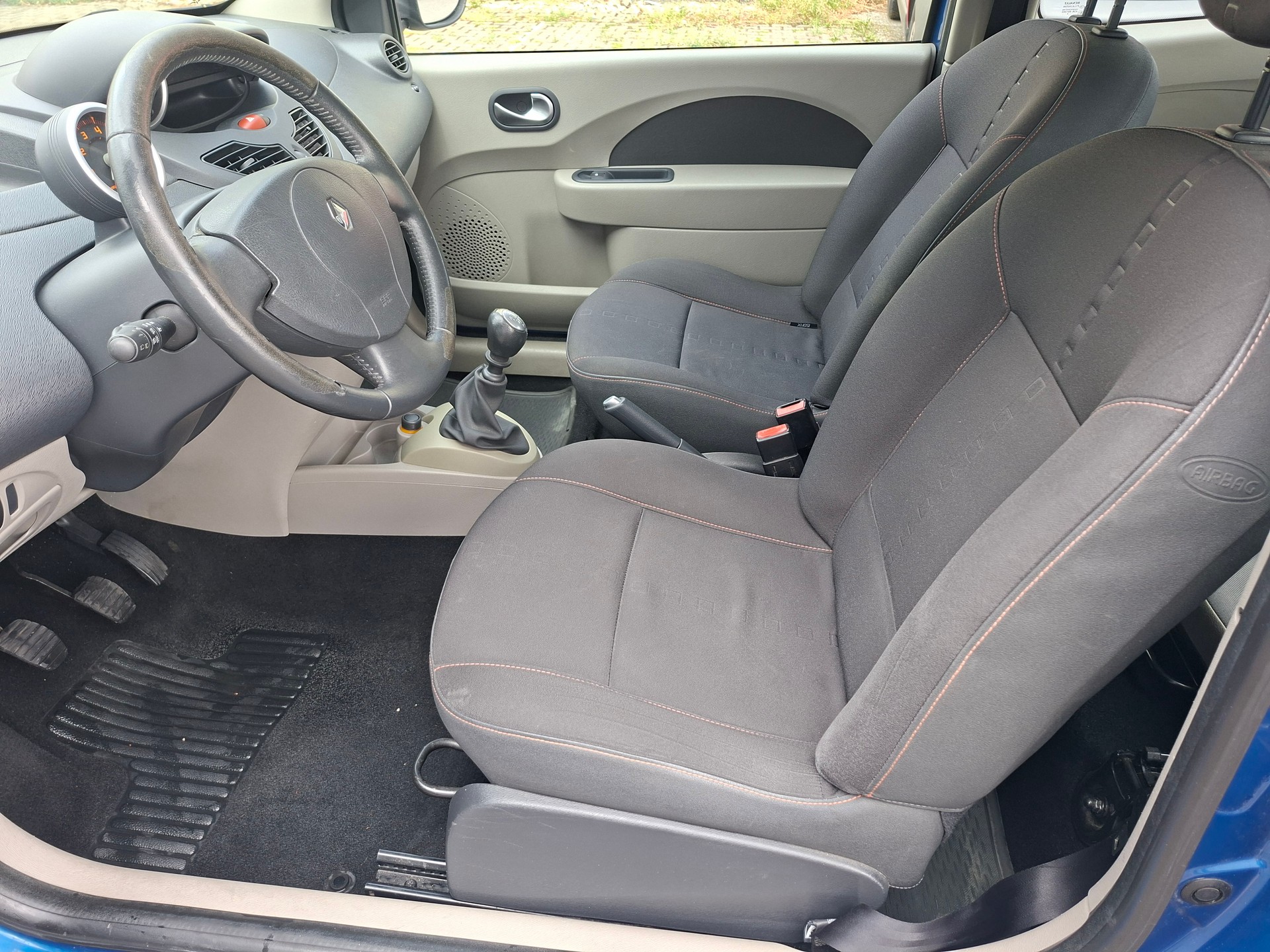 RENAULT Twingo 1.2 16V Dynamique-image-6