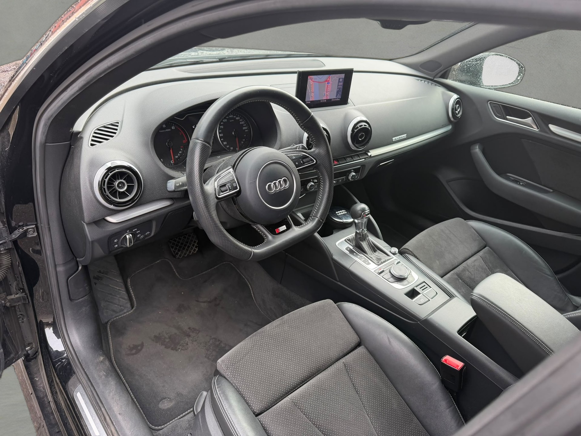 AUDI A3 Sportback 1.8 T FSI Attraction qu. S-Tr.-image-7