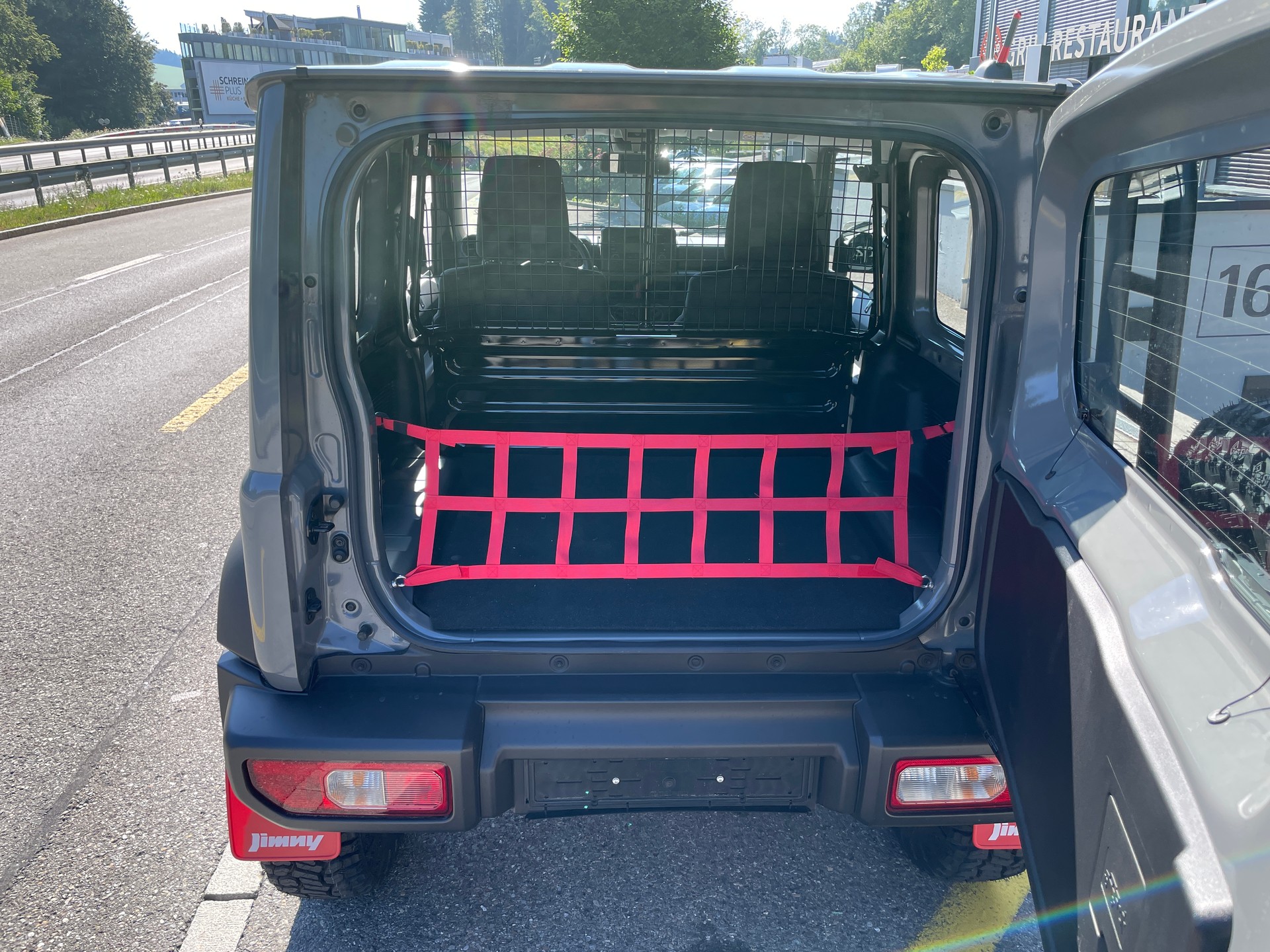 SUZUKI Jimny 1.5 Compact+ 4x4, Retro Edition mit Höherlegung und Offroadreifen-image-7
