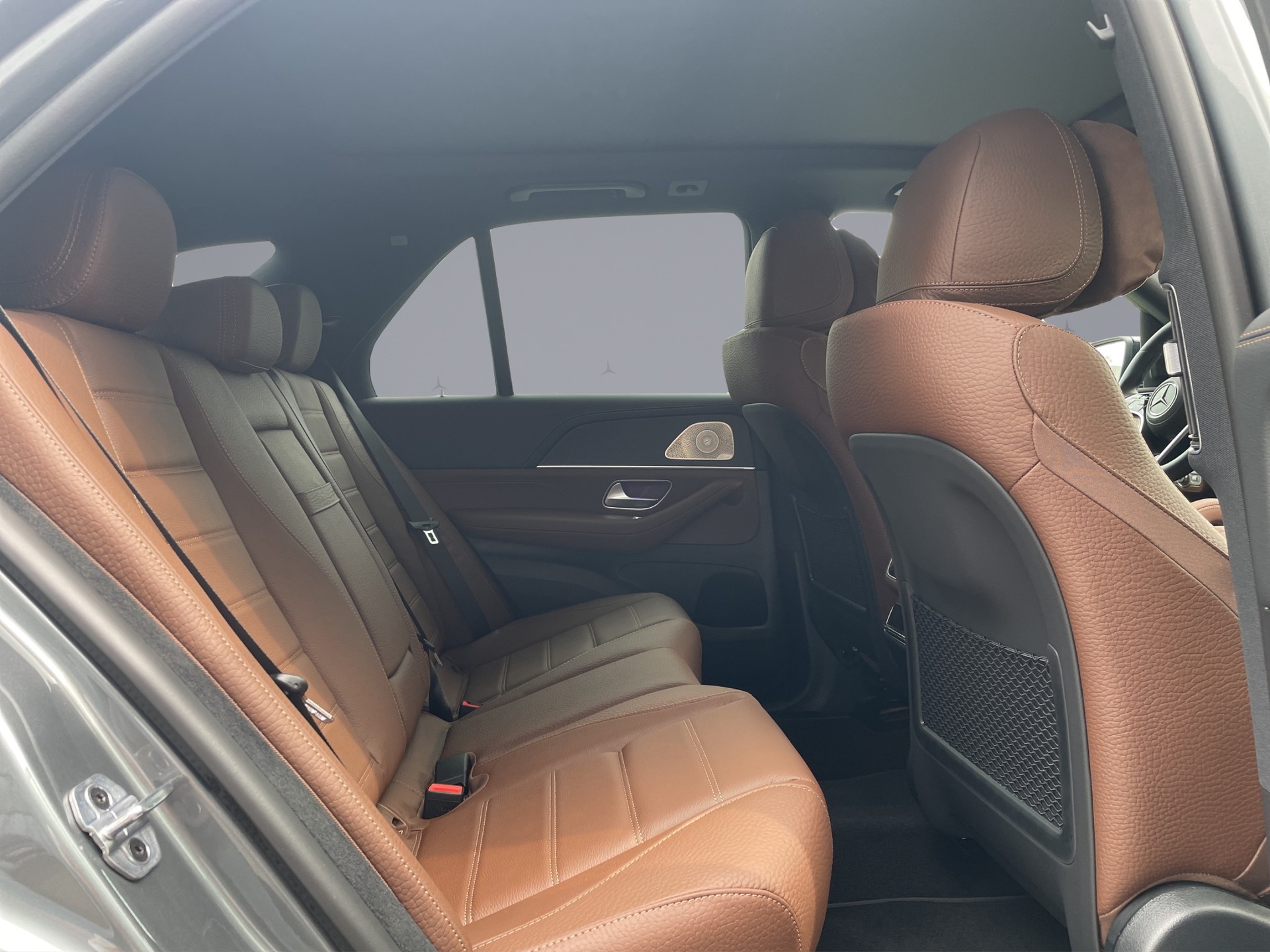 MERCEDES-BENZ GLE 400 e EQ Star AMG Line 4matic-image-17