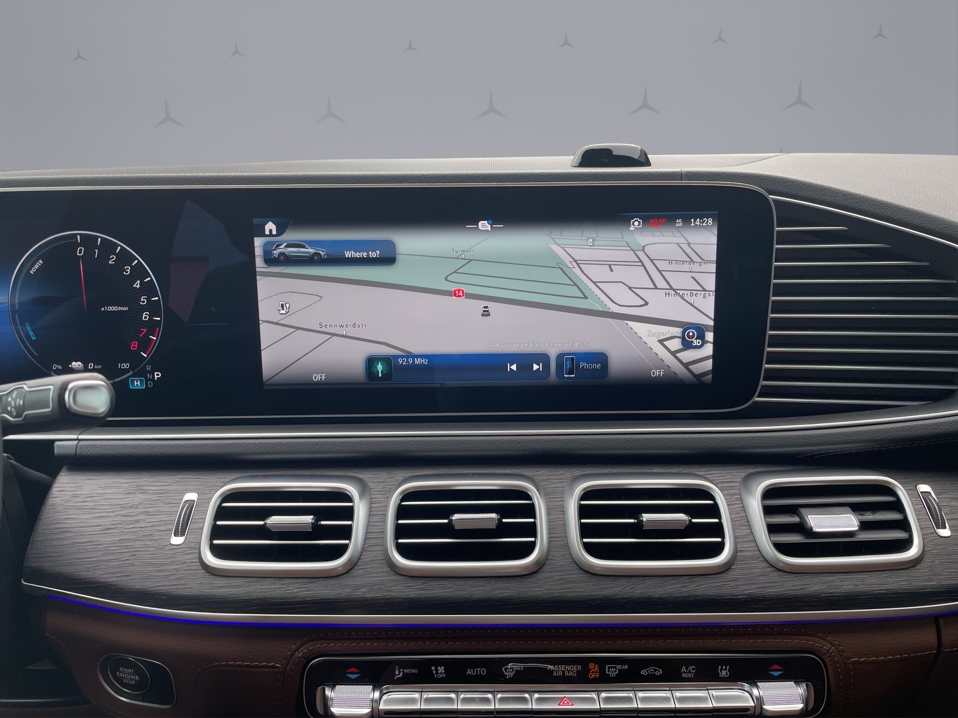 MERCEDES-BENZ GLE 400 e EQ Star AMG Line 4matic-image-15