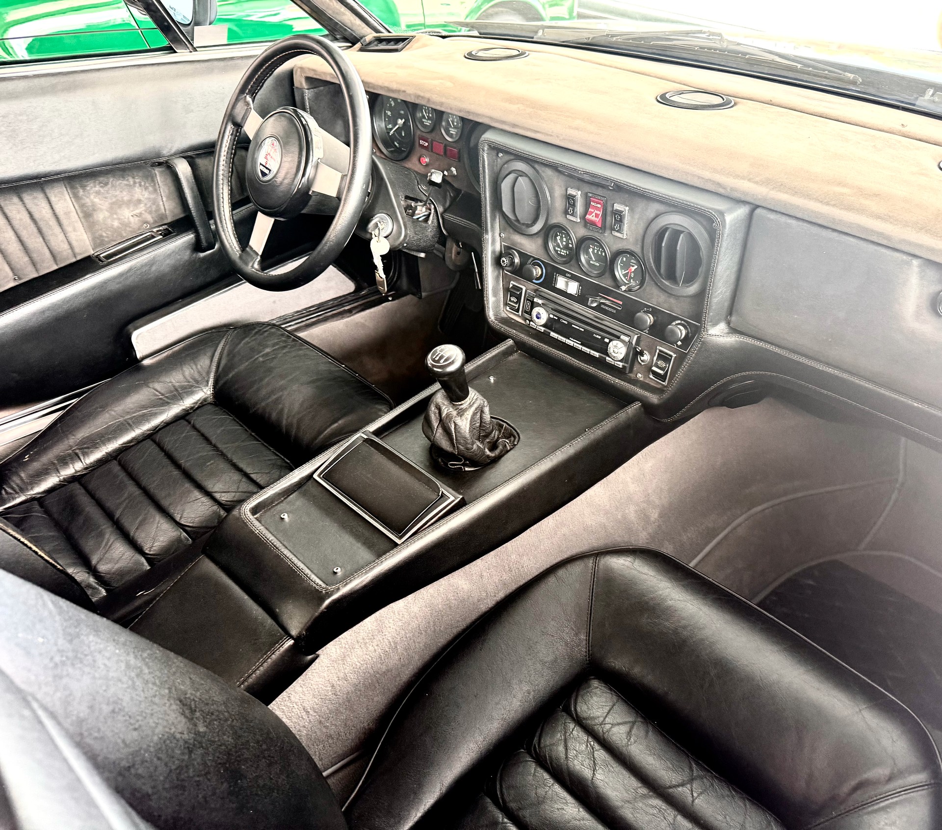 MASERATI Khamsin - VETERAN-image-4