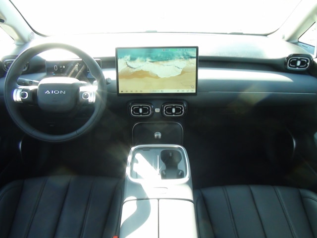 GAC AION UT-image-11
