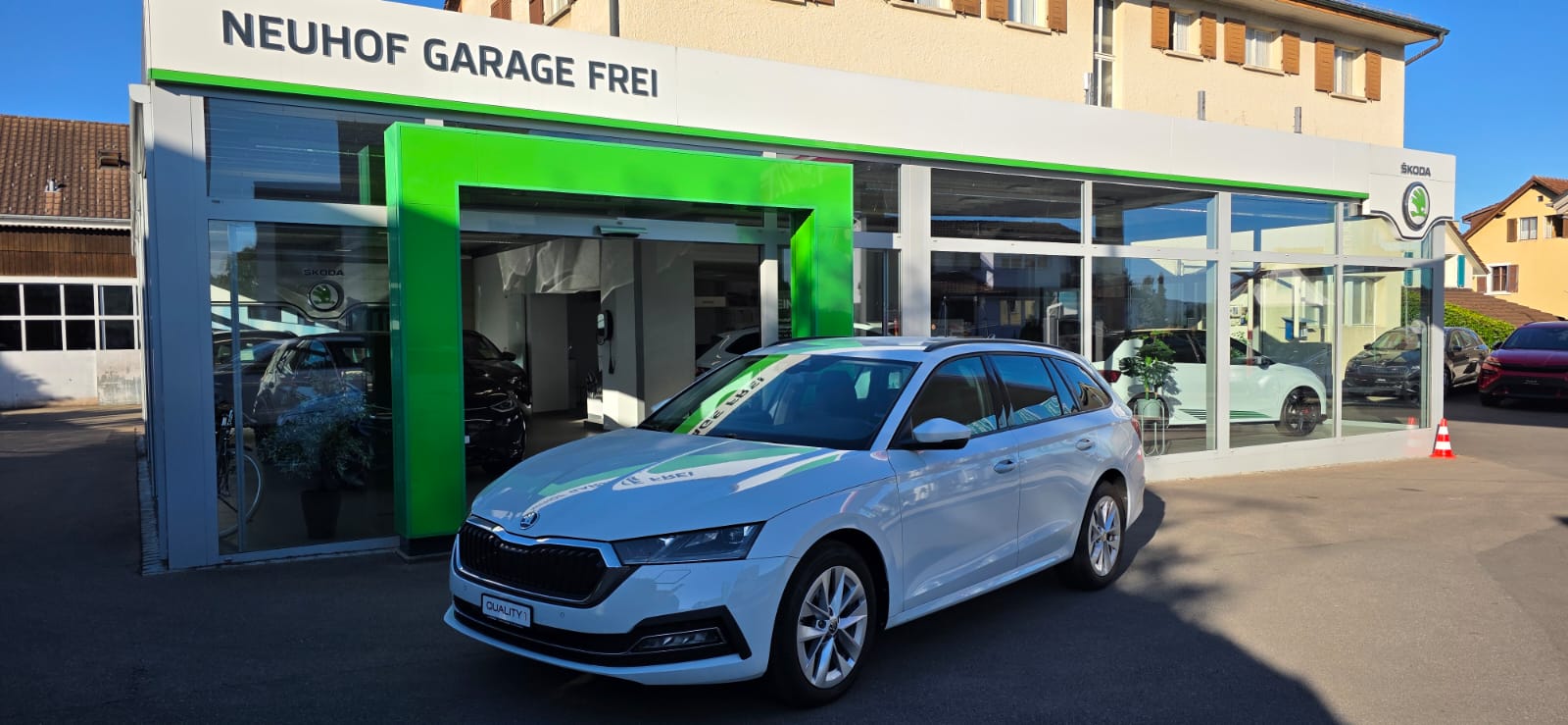 SKODA Octavia Combi 2.0 TDI DSG Style-image-6
