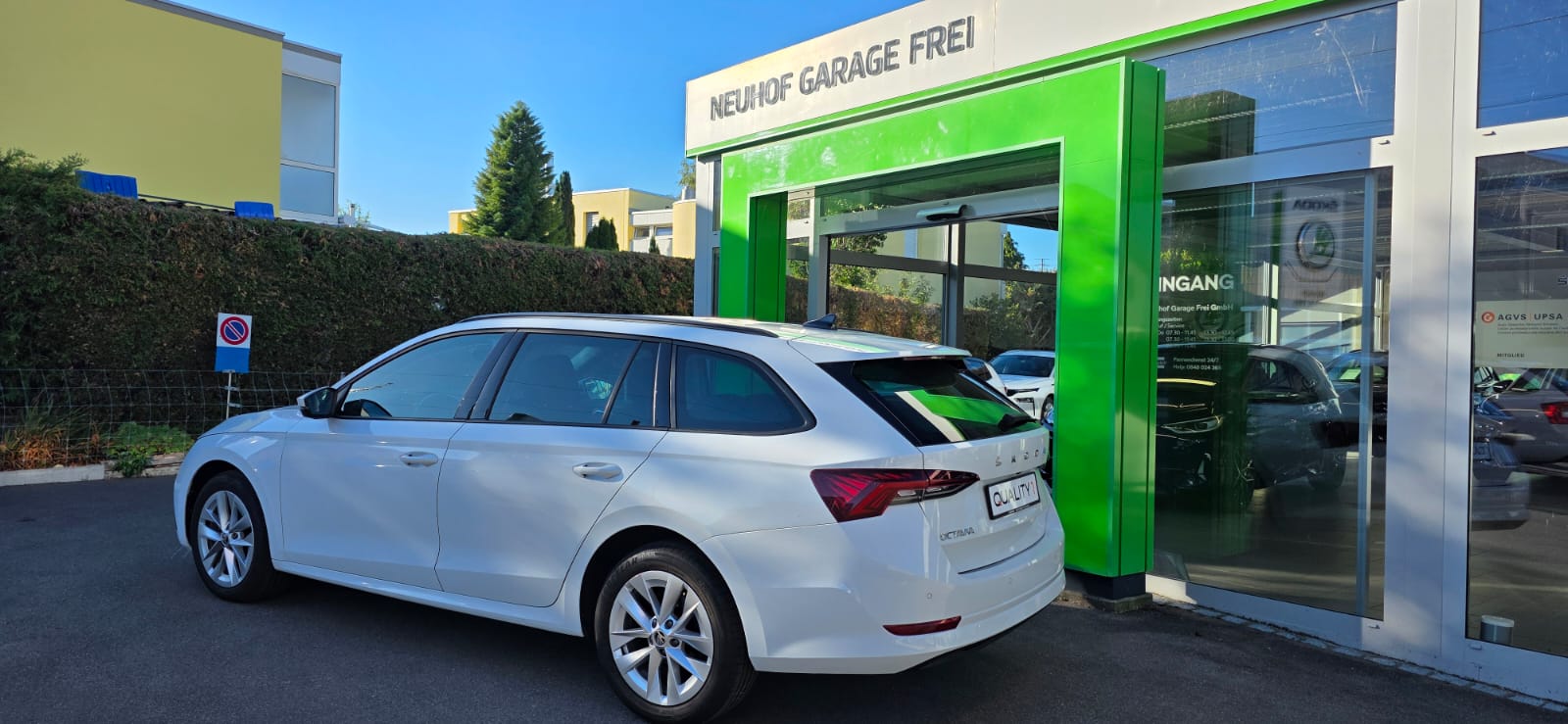 SKODA Octavia Combi 2.0 TDI DSG Style-image-4