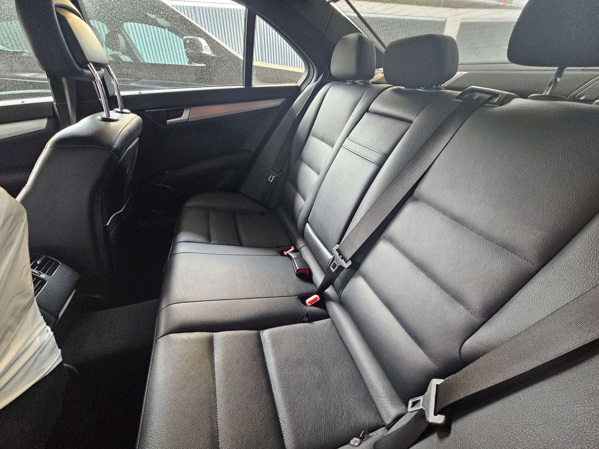 MERCEDES-BENZ C 350 V6 BlueEF Avant. 4m-image-4