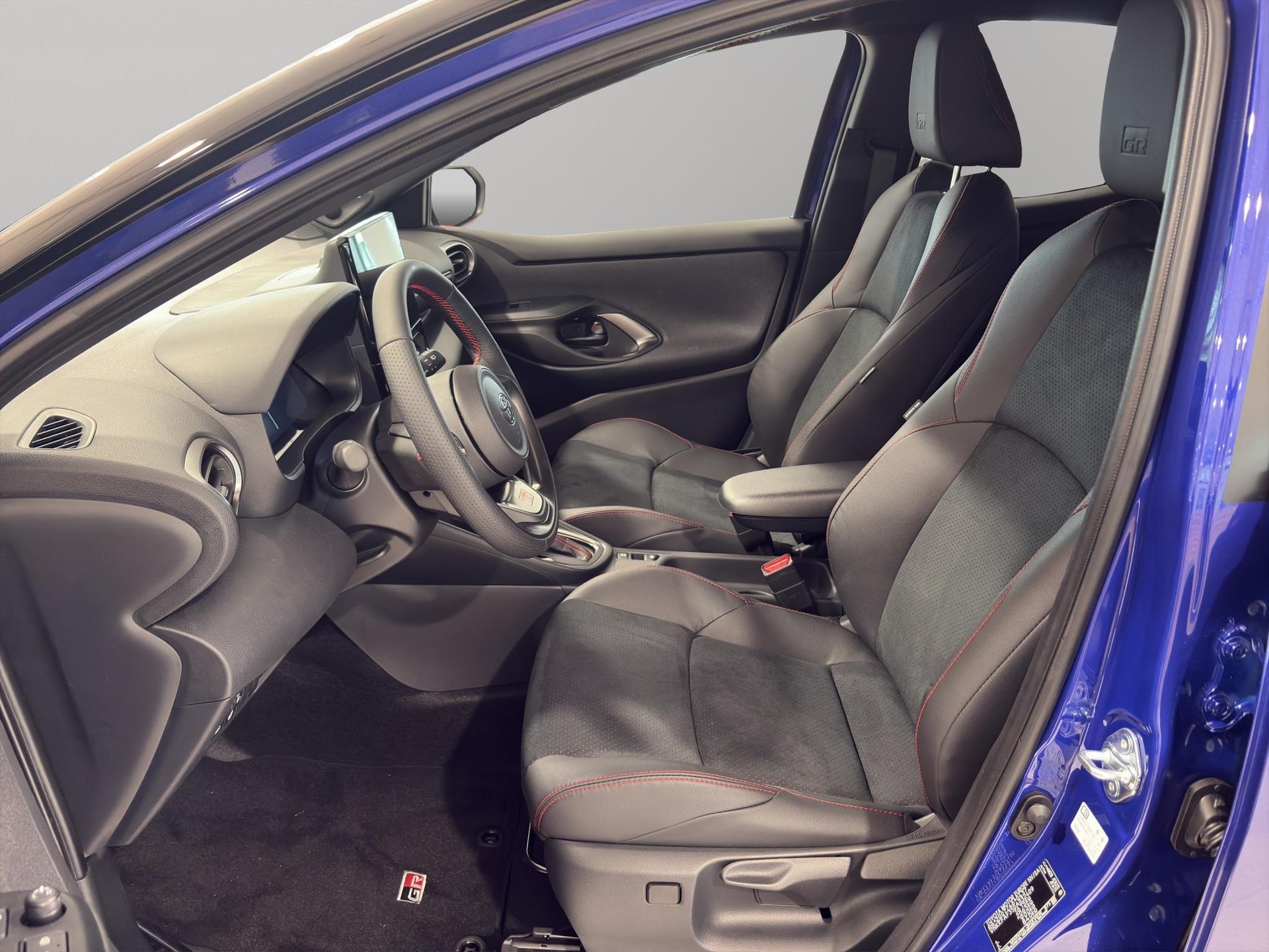 TOYOTA Yaris 1.5 VVT-i HSD GR Sport-image-6
