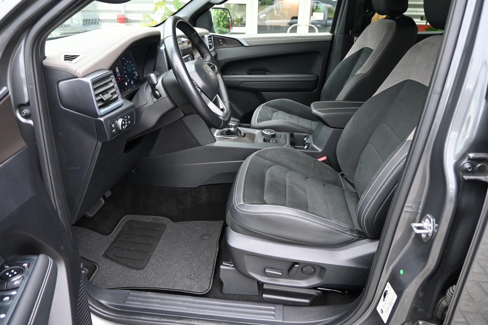 VW Amarok 3.0TDI V6 Style 4x4 240PS + AHK 3500kg-image-15