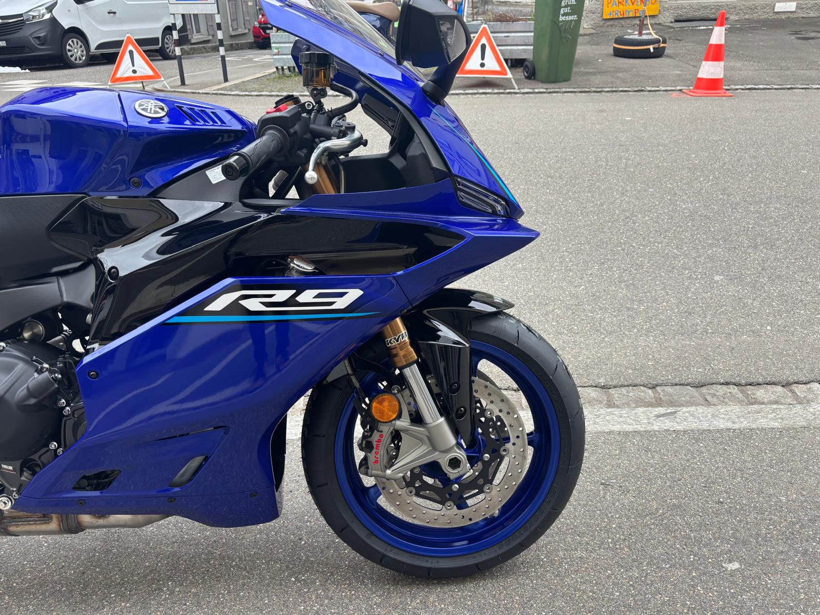 YAMAHA YZF-R9 (35kW)-showroom-element-3