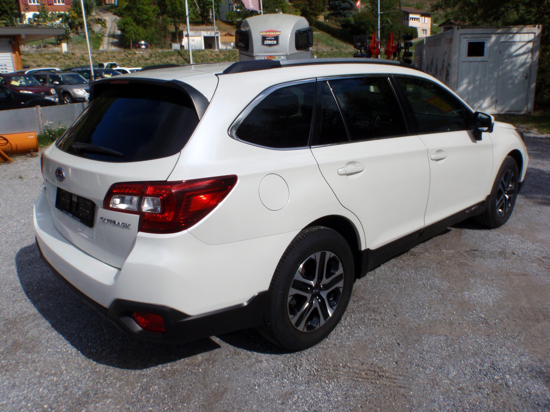 SUBARU Outback 2.5i Luxury AWD Lineartronic-image-4