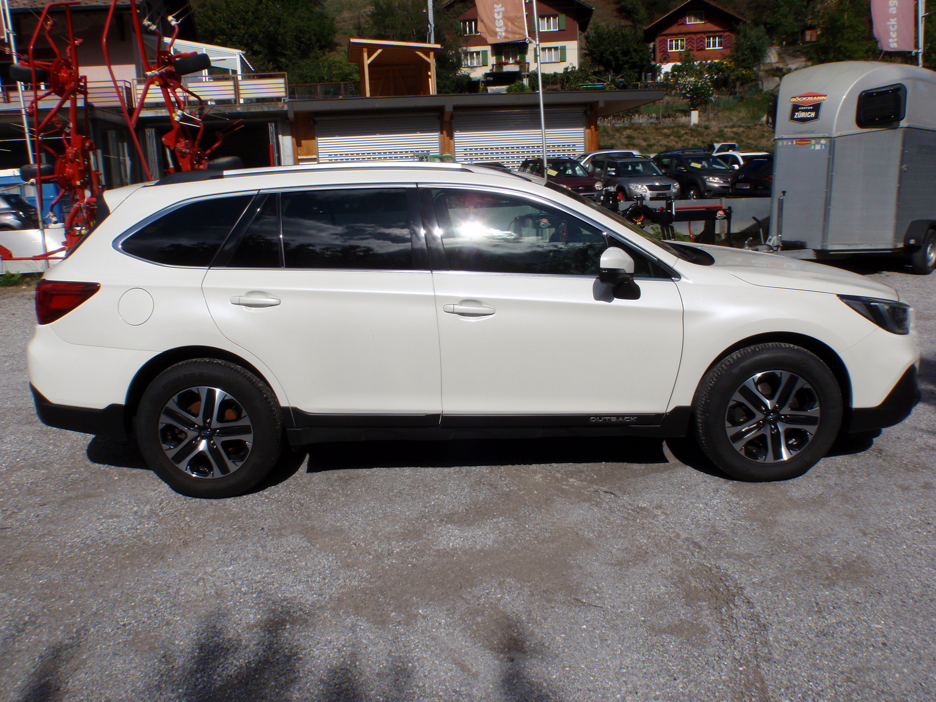 SUBARU Outback 2.5i Luxury AWD Lineartronic-image-3
