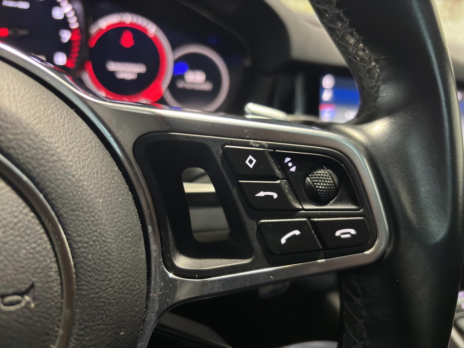 PORSCHE Cayenne Coupé 3.0 V6-image-9