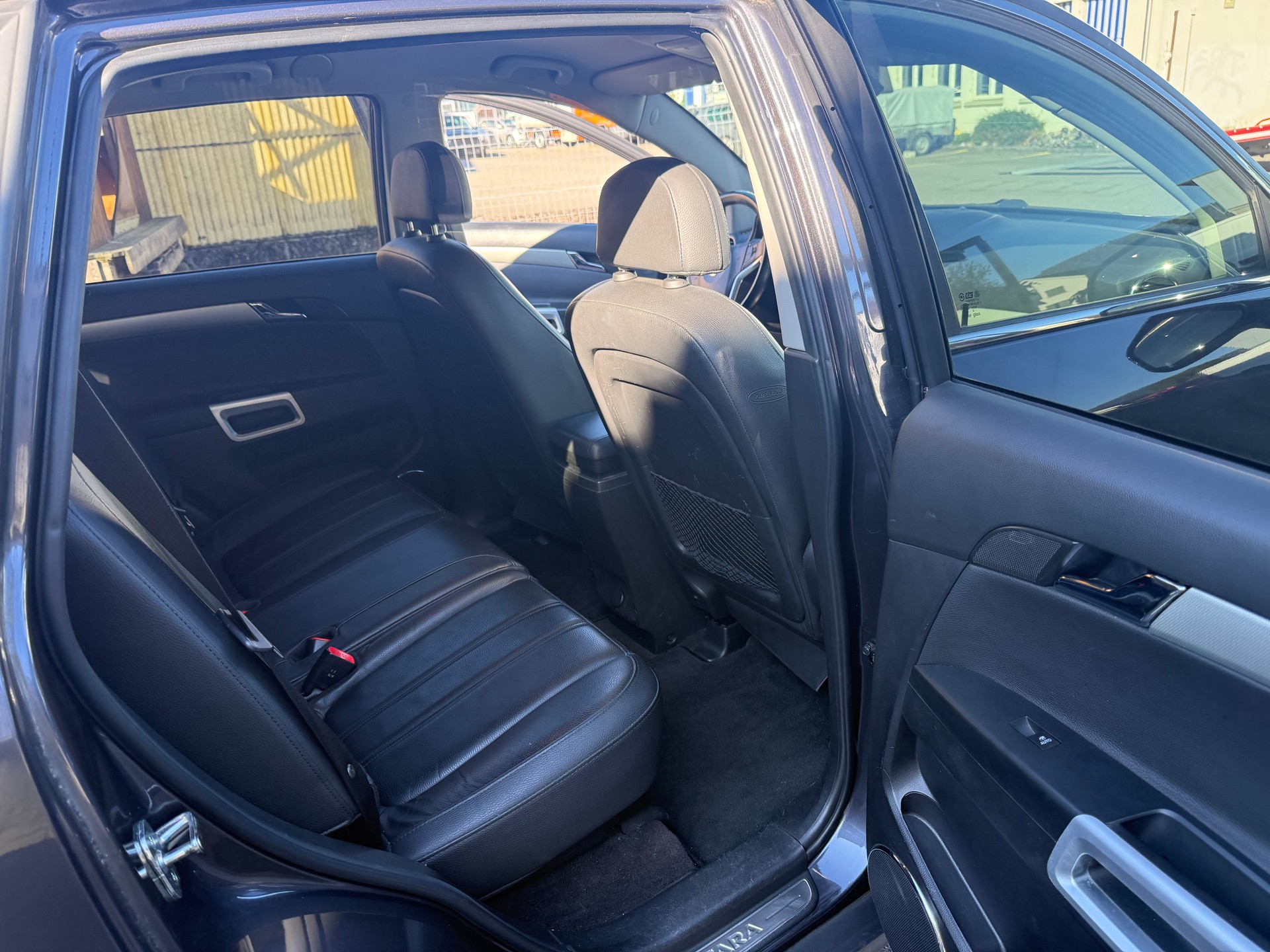 OPEL Antara 2.2 CDTi Cosmo 4WD Automatic-image-8