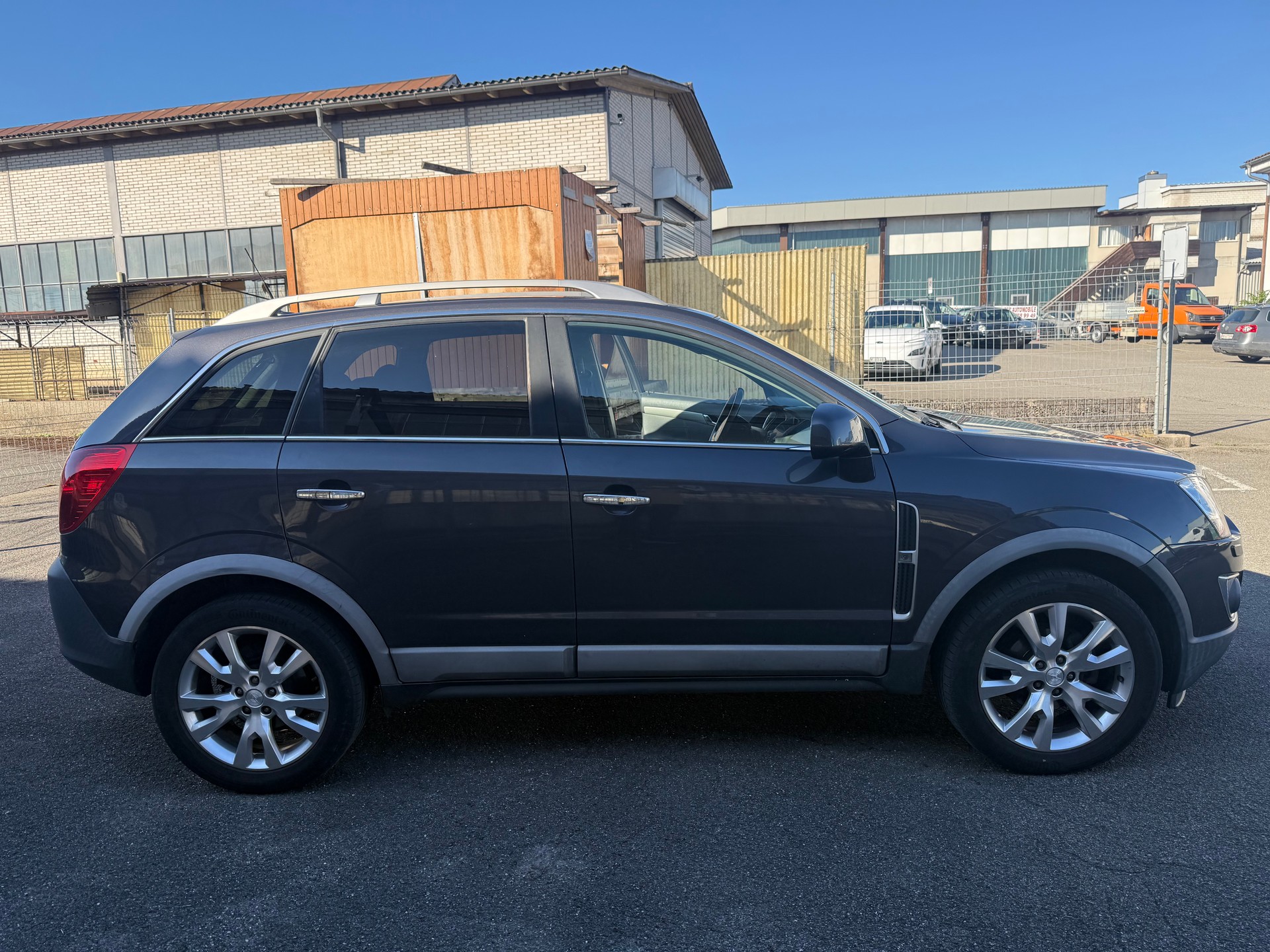 OPEL Antara 2.2 CDTi Cosmo 4WD Automatic-image-3