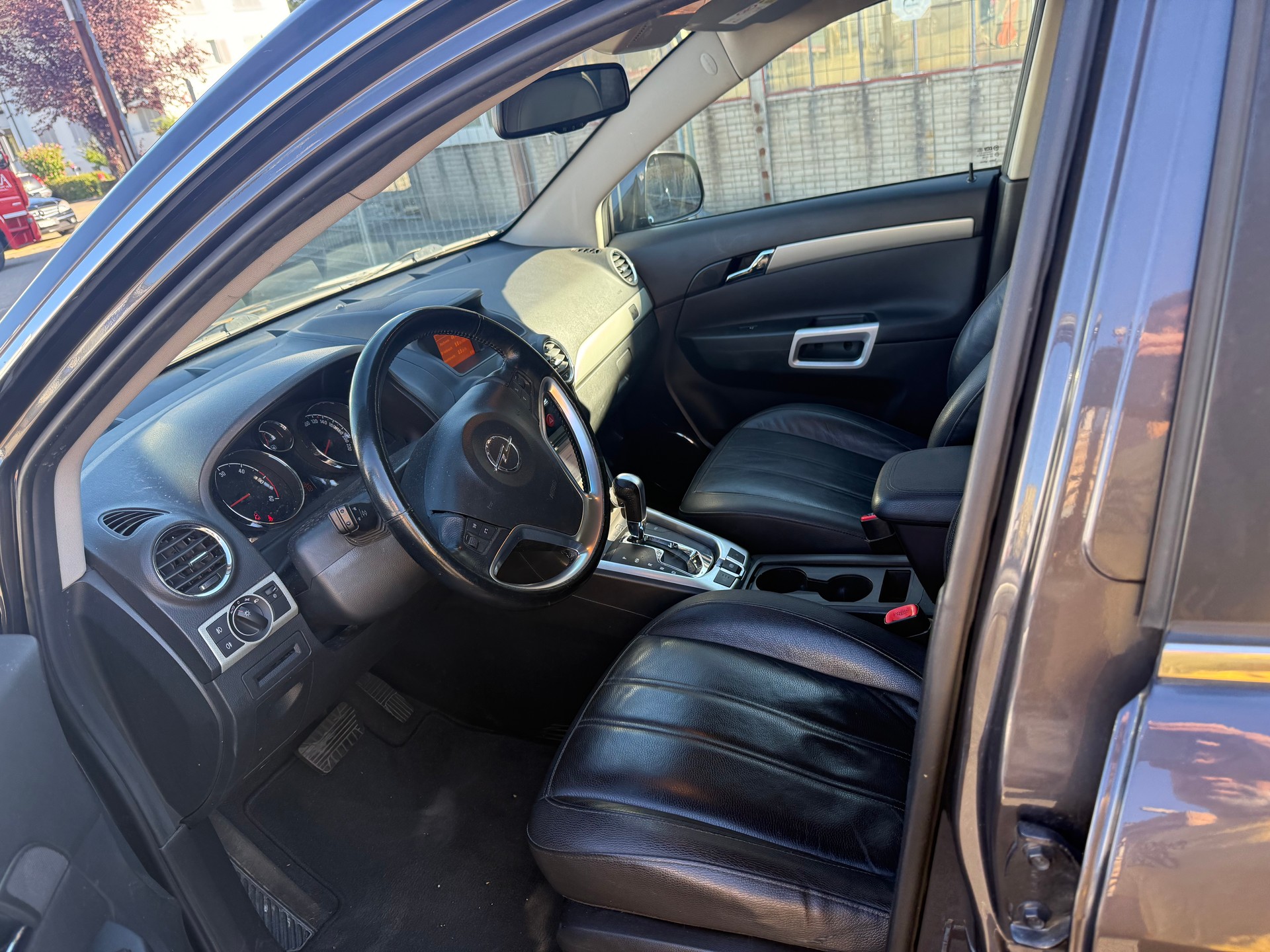 OPEL Antara 2.2 CDTi Cosmo 4WD Automatic-image-9
