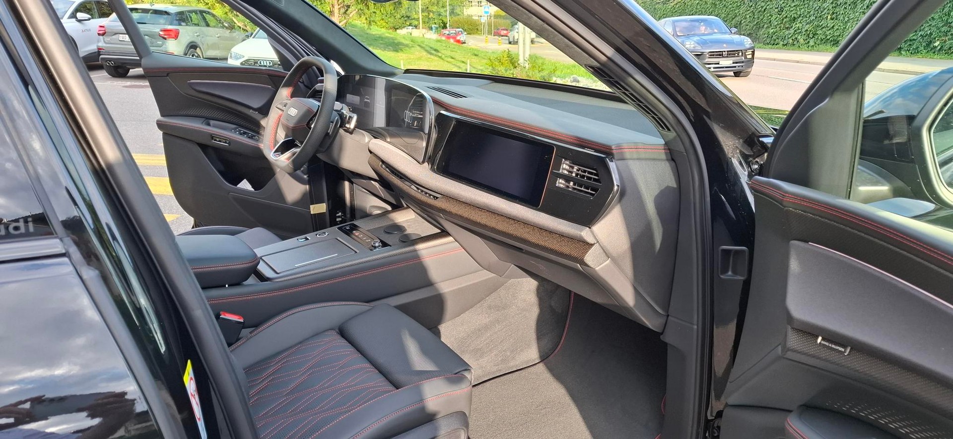 AUDI Q7 SUV TDI quattro 220 kW-image-7