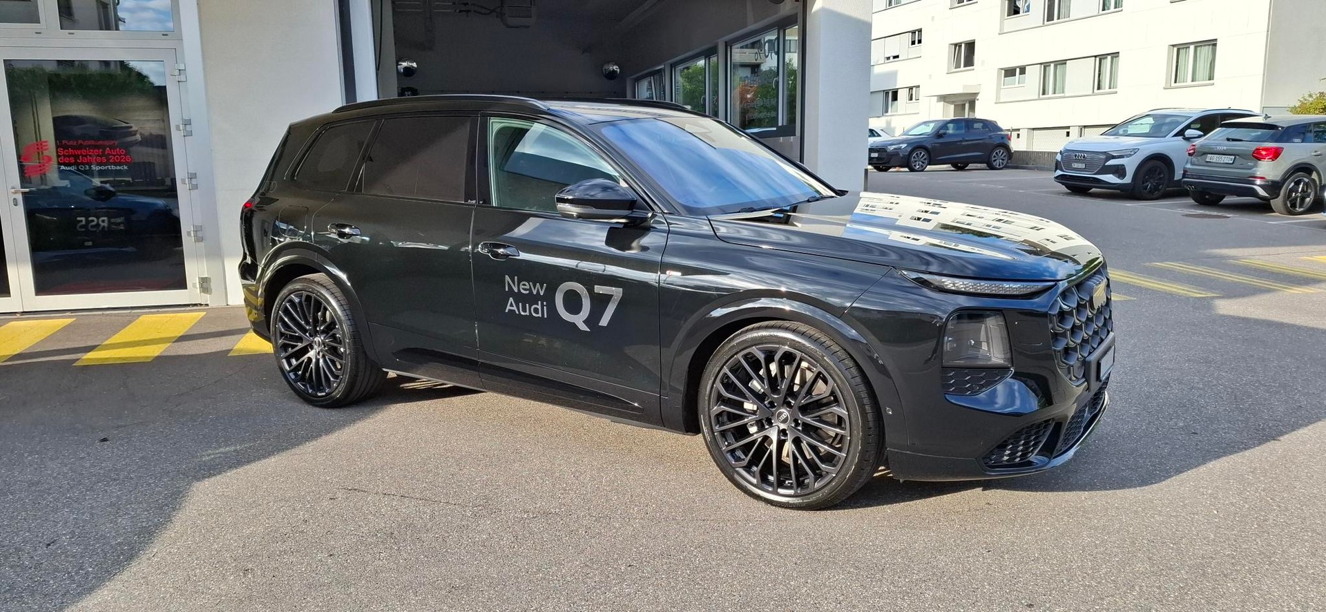 AUDI Q7 SUV TDI quattro 220 kW-image-4