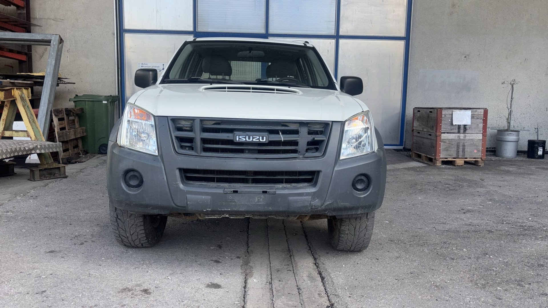 ISUZU D-MAX CrewCab L 3.0 4x4-image-0