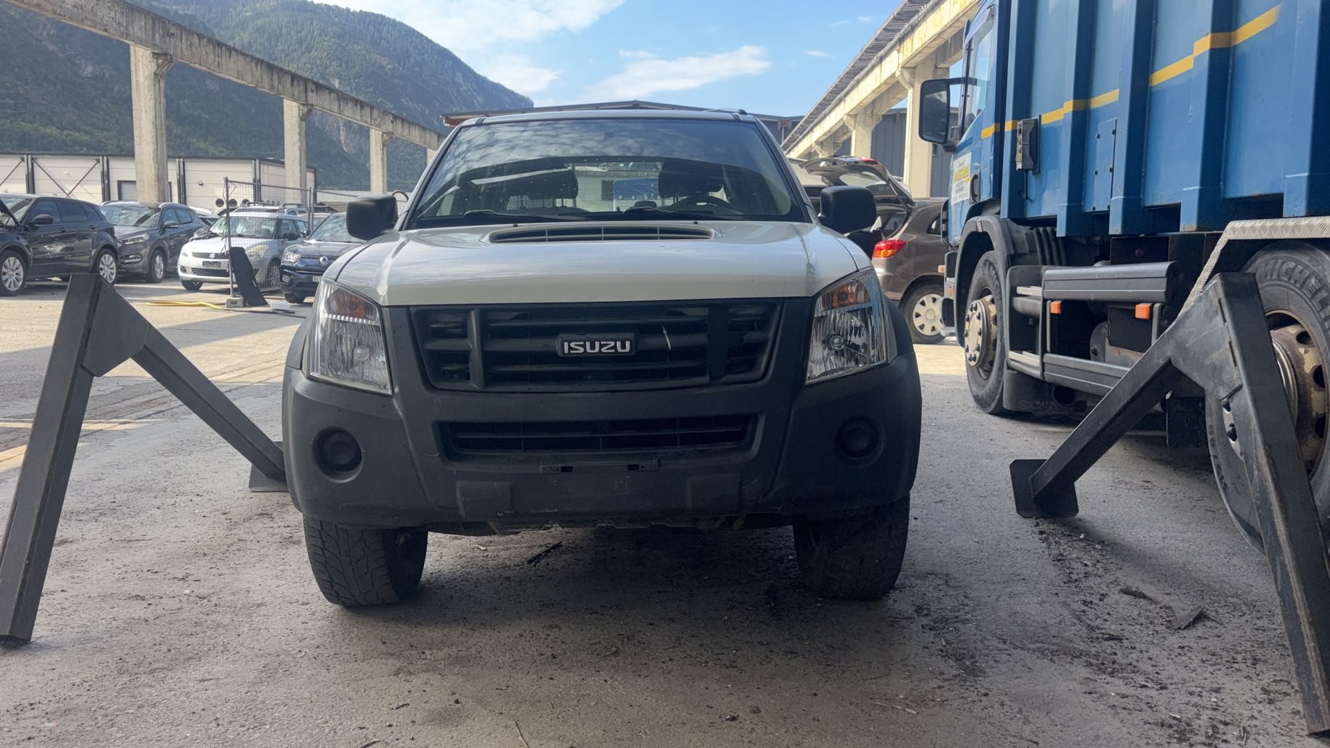 ISUZU D-MAX CrewCab L 3.0 4x4-image-1