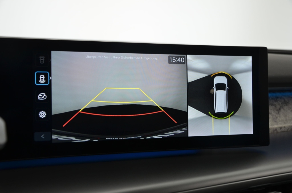 HYUNDAI Ioniq 9 110kWh Calligraphy 4WD-image-15