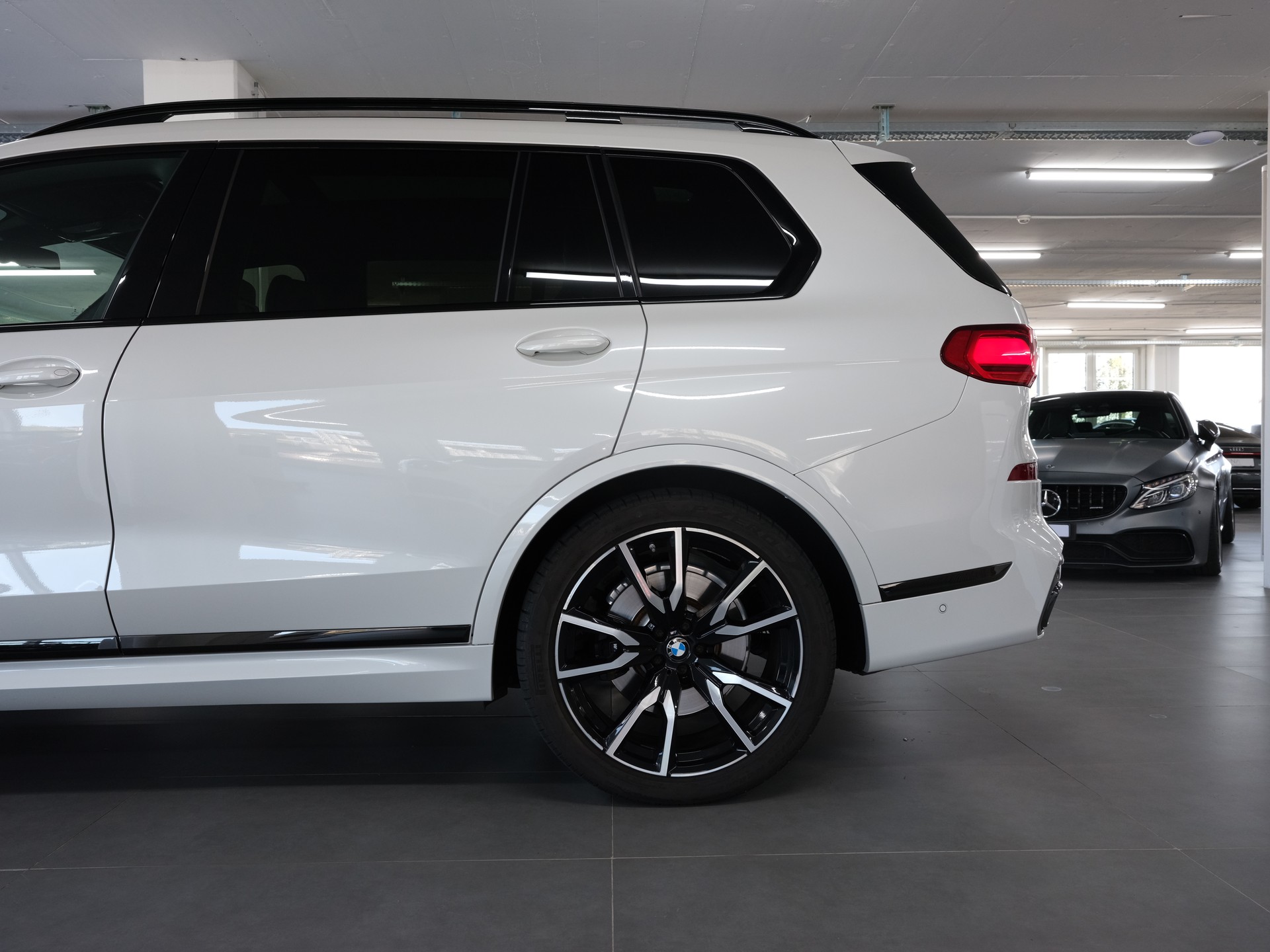 BMW X7 xDrive 48V 40i Steptronic *360 Kamera* *Panorama* *7Sitzer*-image-14