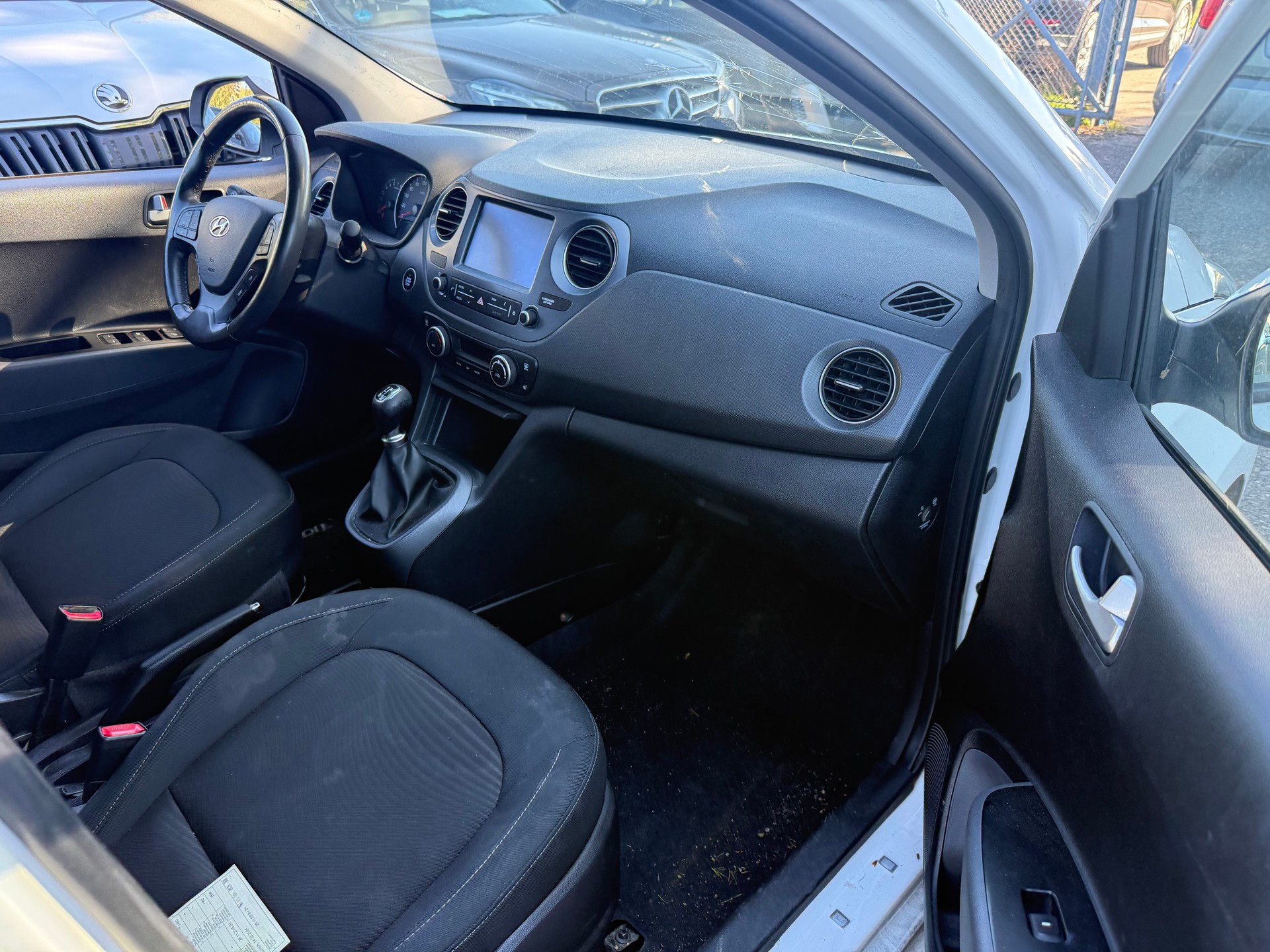 HYUNDAI i10 1.2 Amplia-image-7